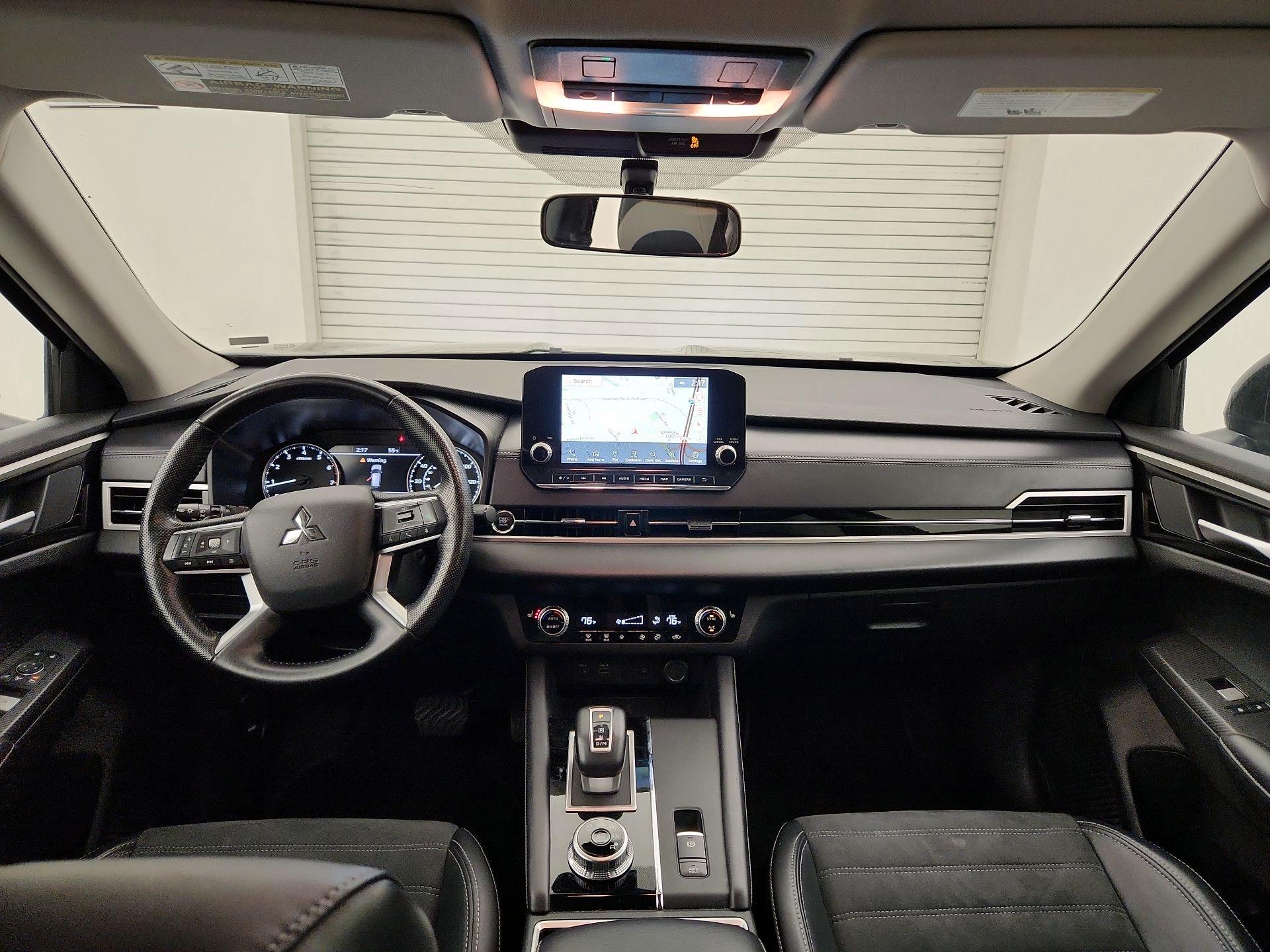 Thumbnail: 2024 Mitsubishi Outlander - 9