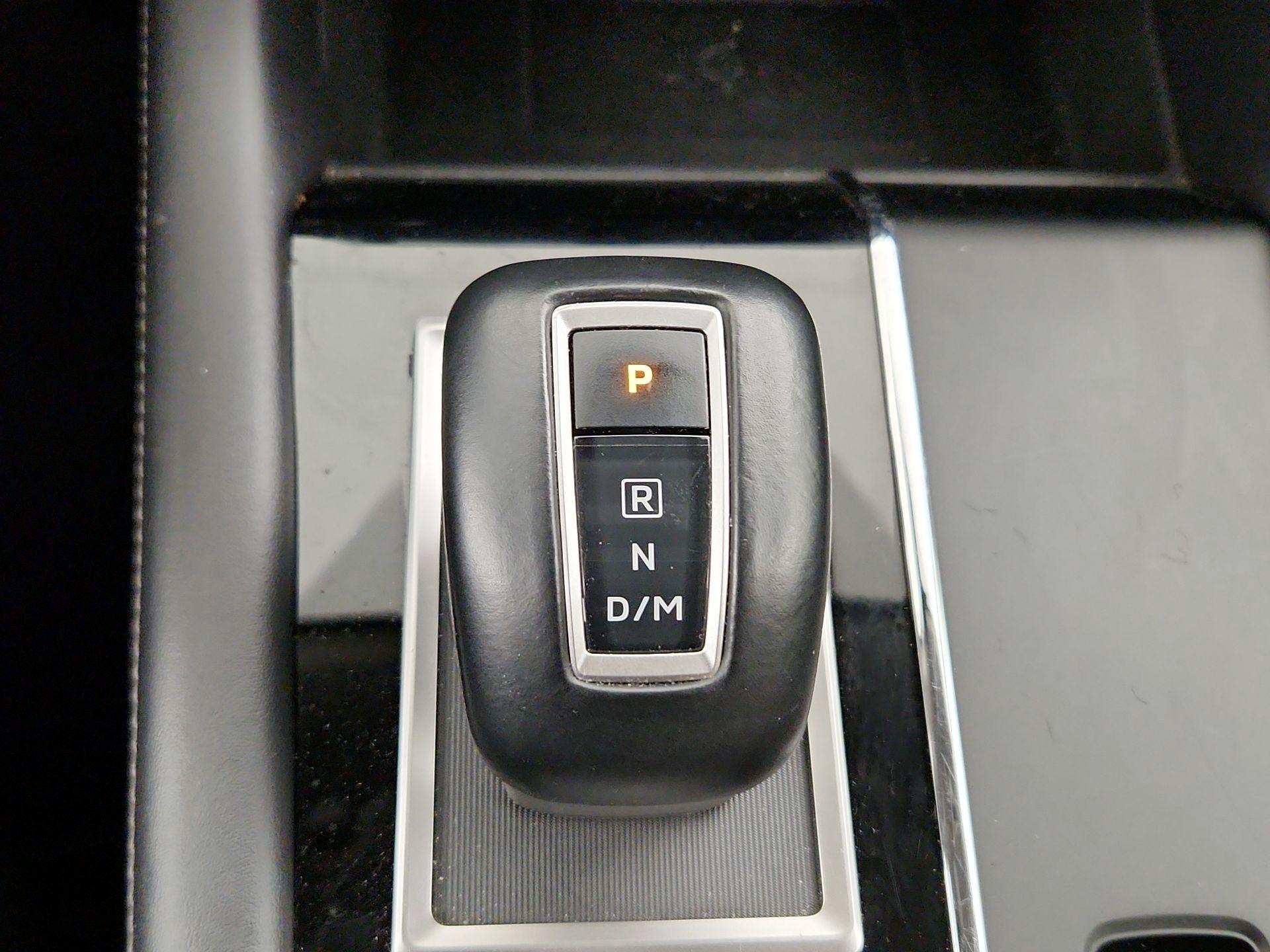 Thumbnail: 2024 Mitsubishi Outlander - 18