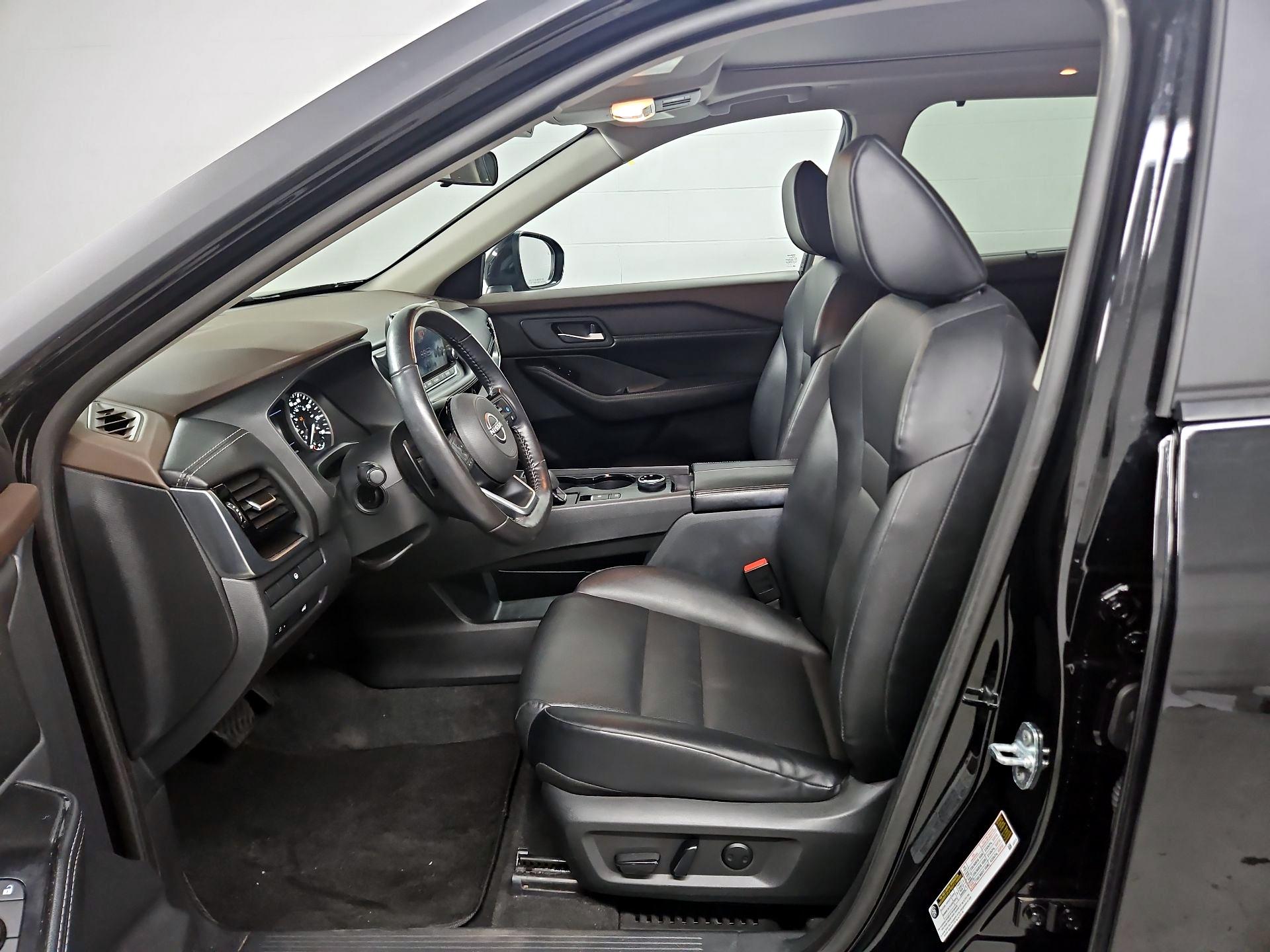 Thumbnail: 2023 Nissan Rogue - 11