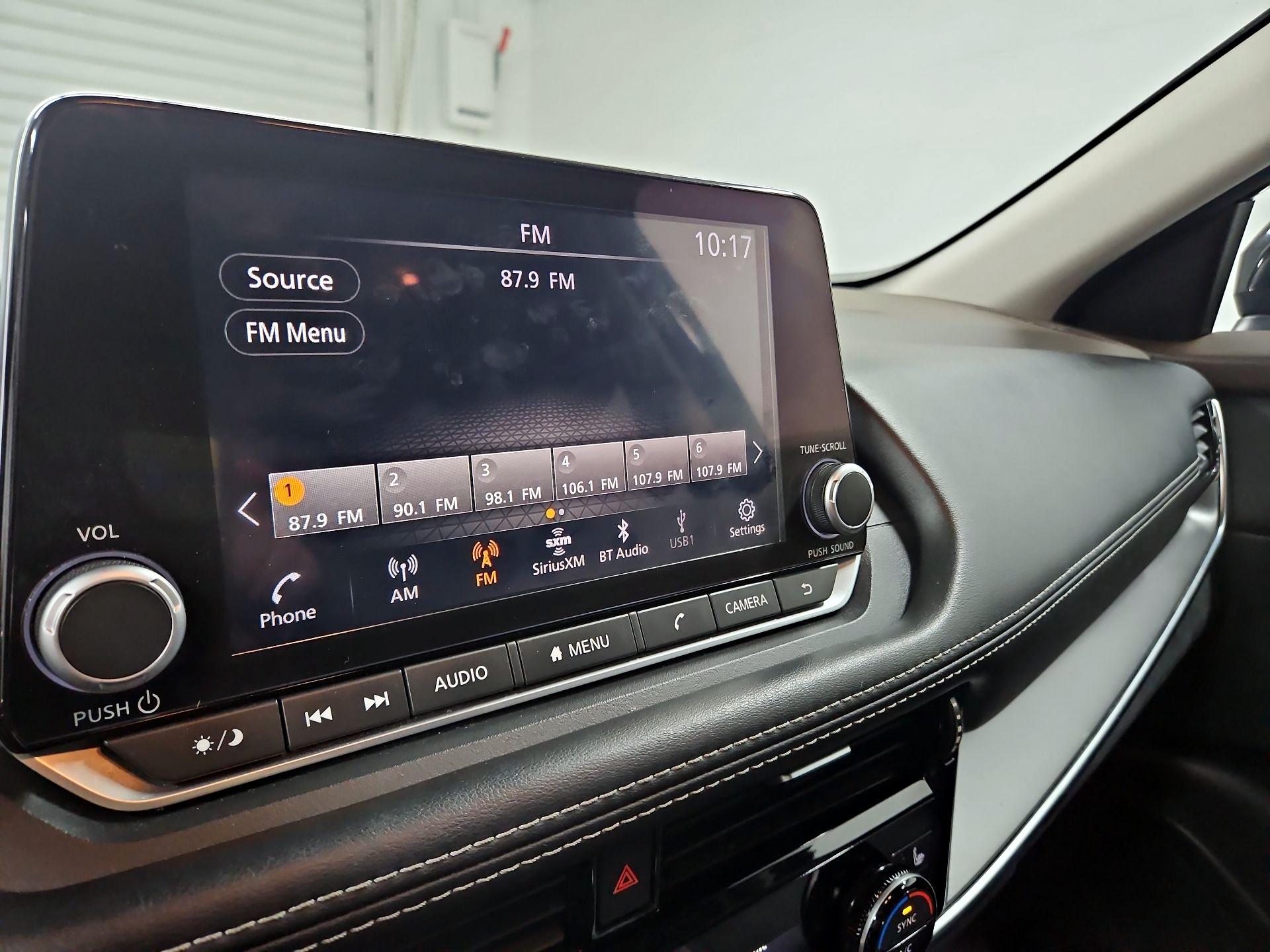 Thumbnail: 2023 Nissan Rogue - 15