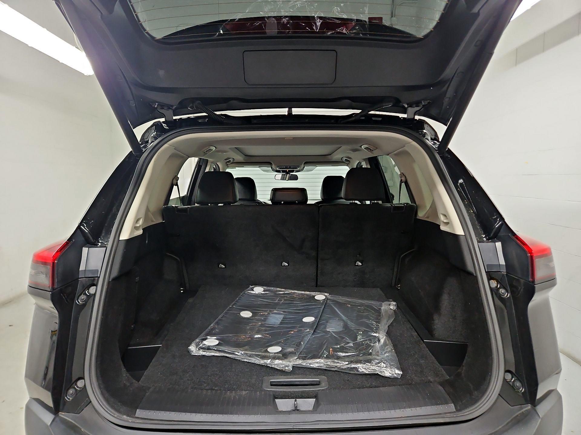 Thumbnail: 2023 Nissan Rogue - 20