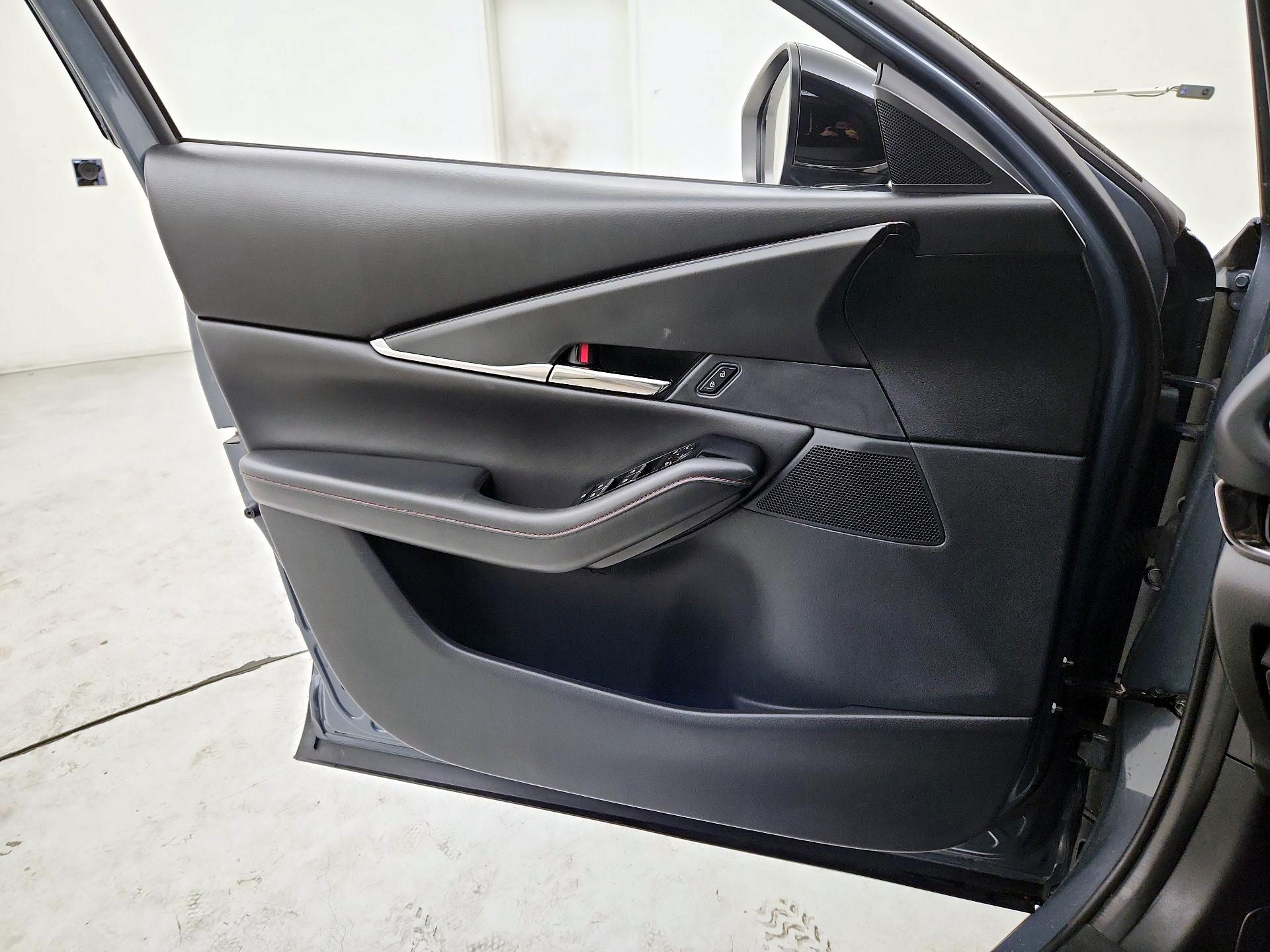 Thumbnail: 2023 Mazda CX-30 - 12