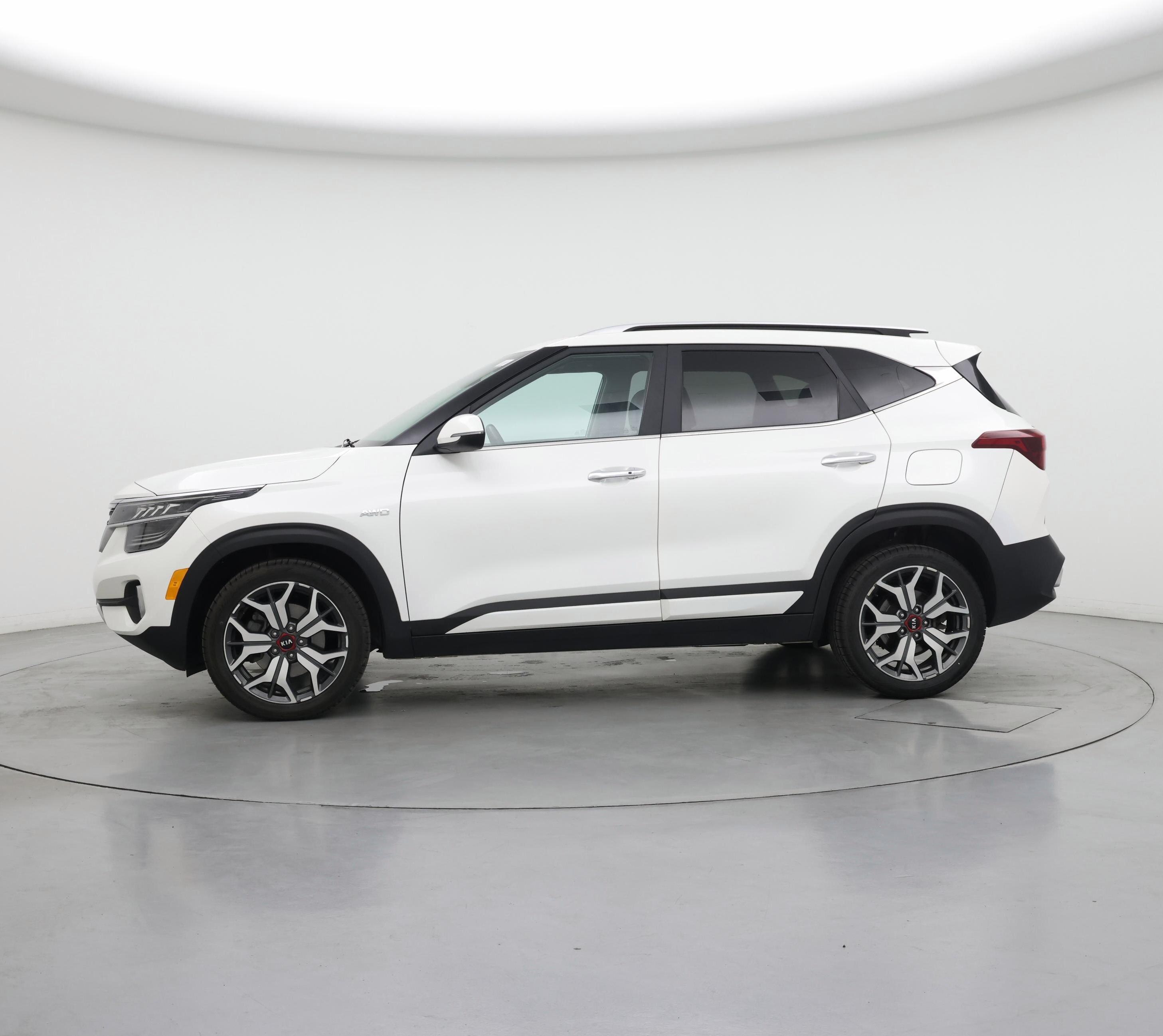 Thumbnail: 2021 Kia Seltos - 3