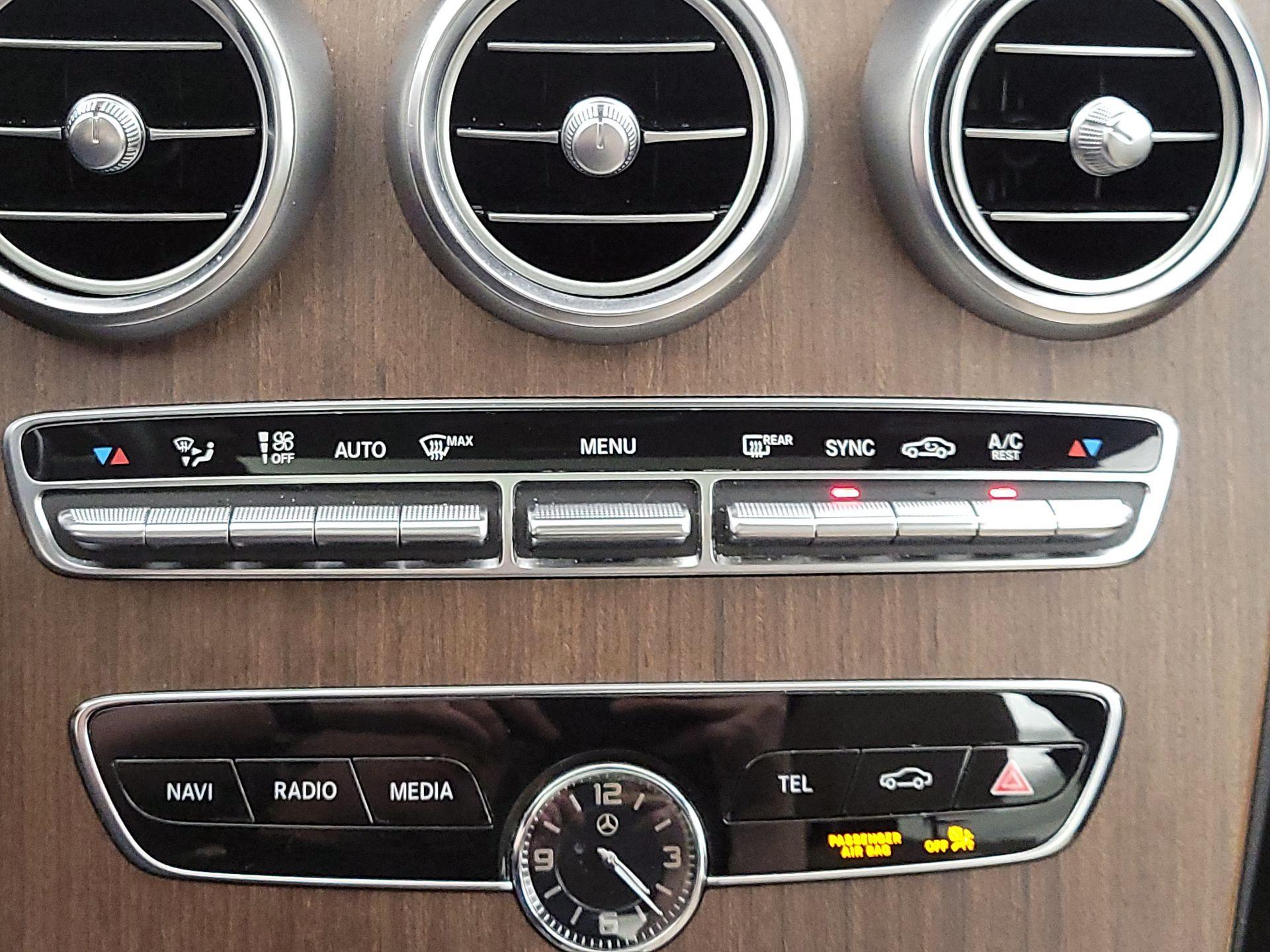 Thumbnail: 2020 Mercedes-Benz C-Class - 16