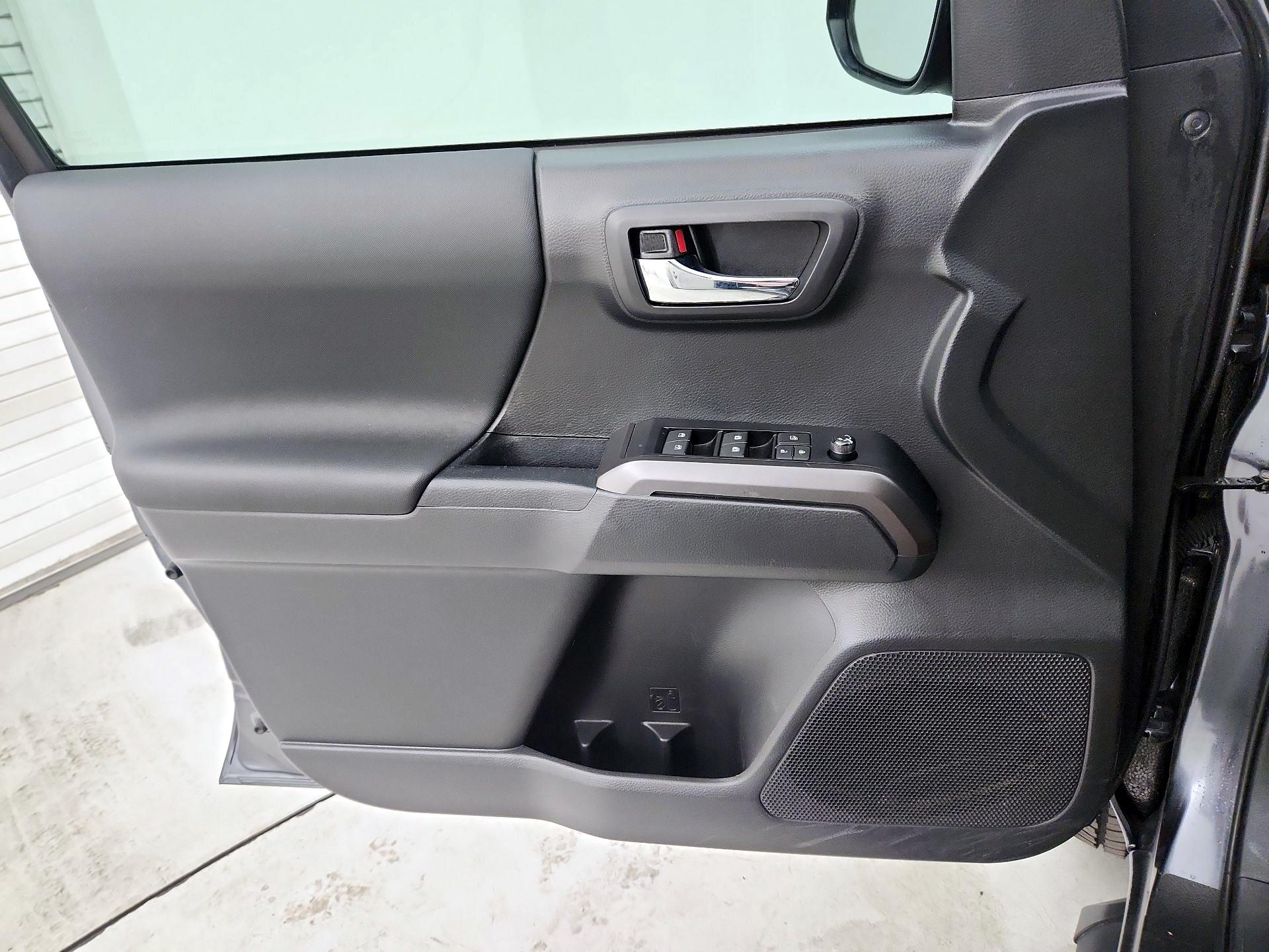 Thumbnail: 2023 Toyota Tacoma - 12