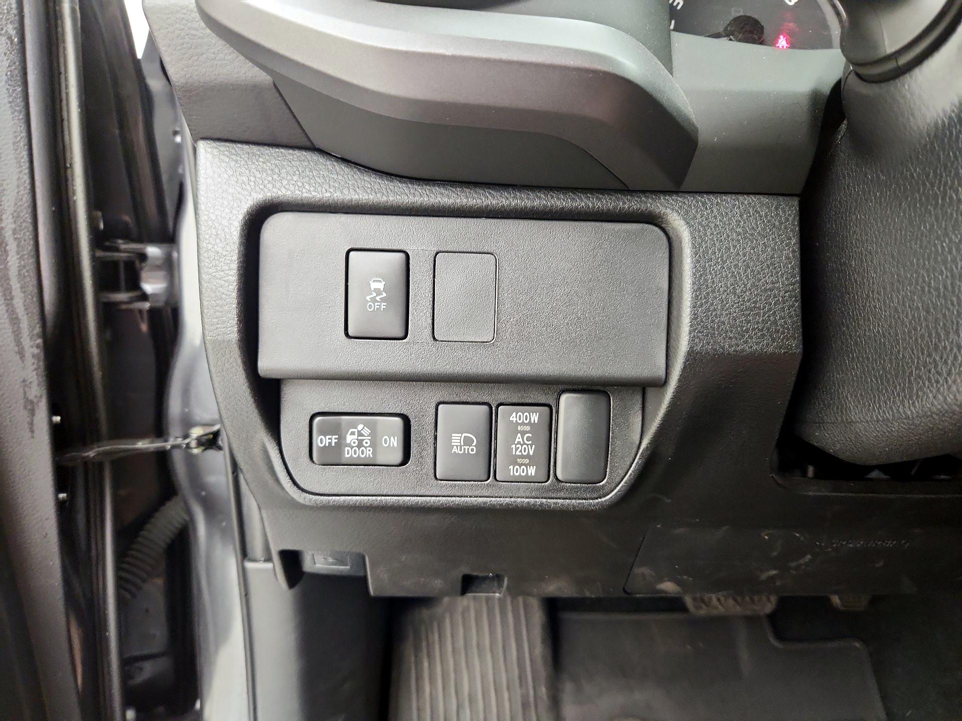 Thumbnail: 2023 Toyota Tacoma - 13