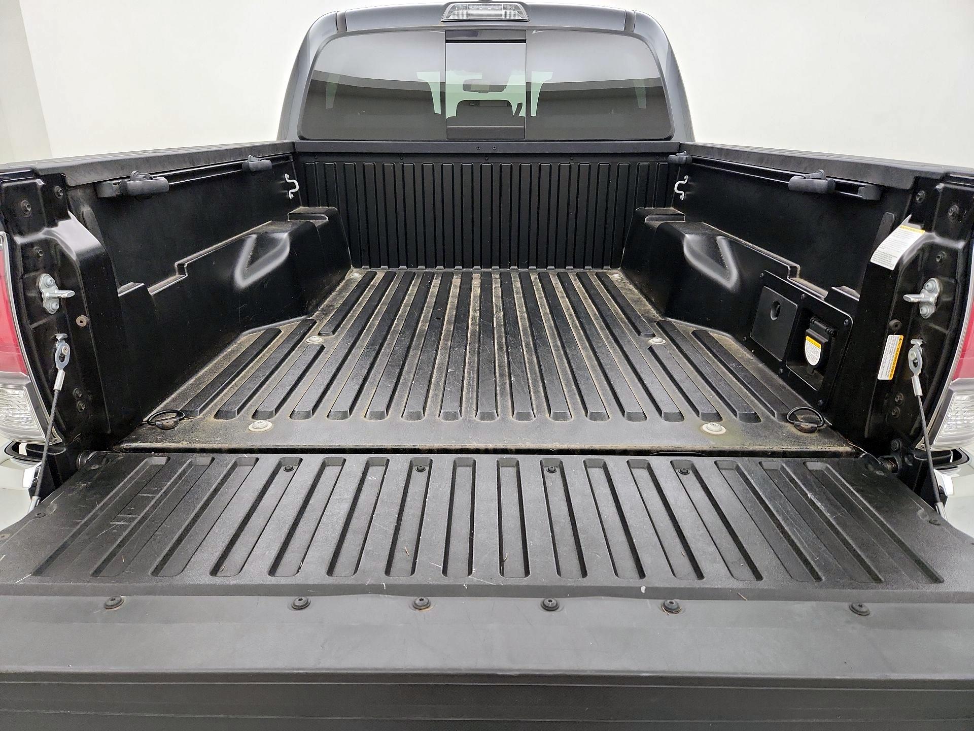 Thumbnail: 2023 Toyota Tacoma - 20