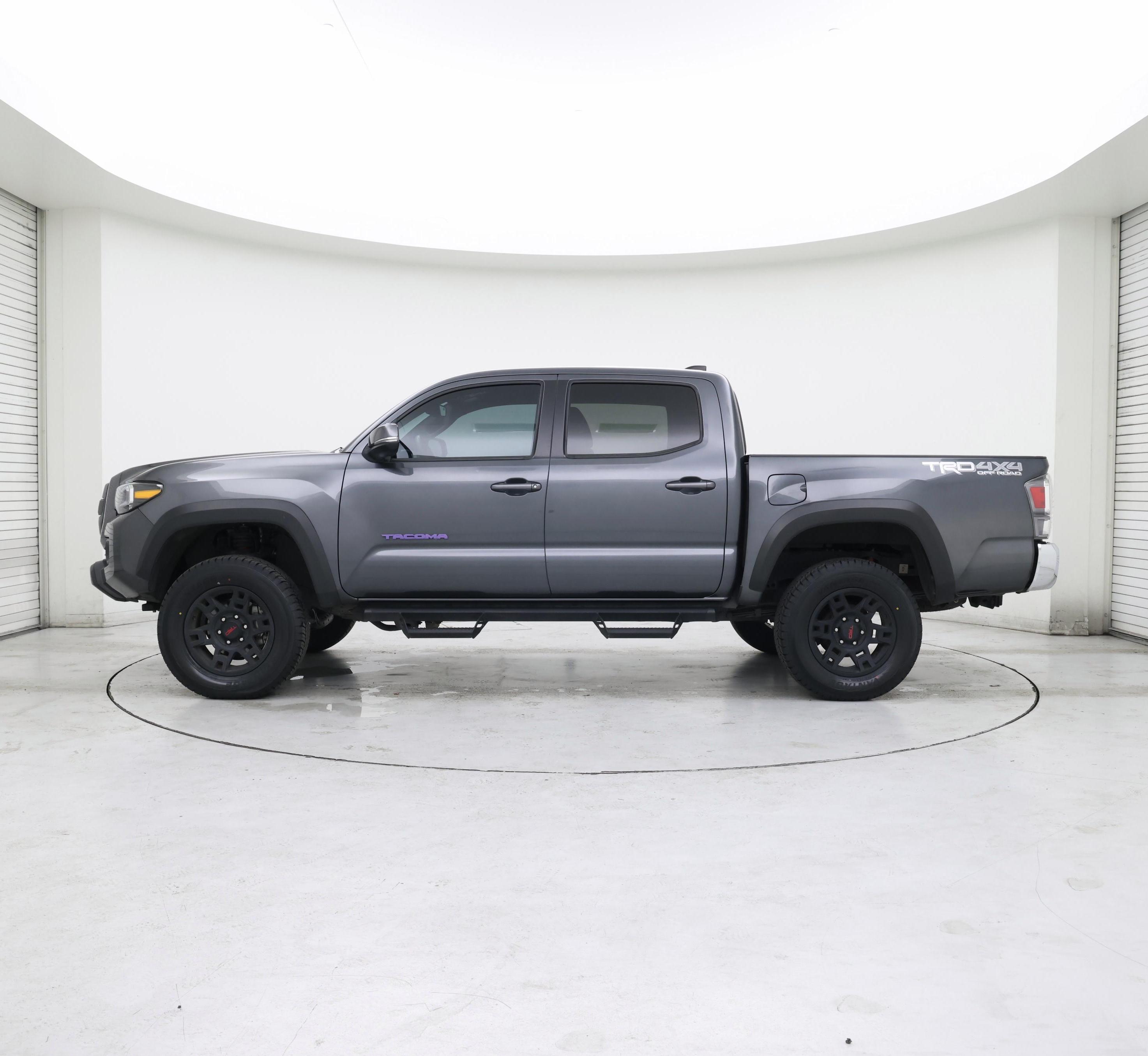 Thumbnail: 2023 Toyota Tacoma - 3