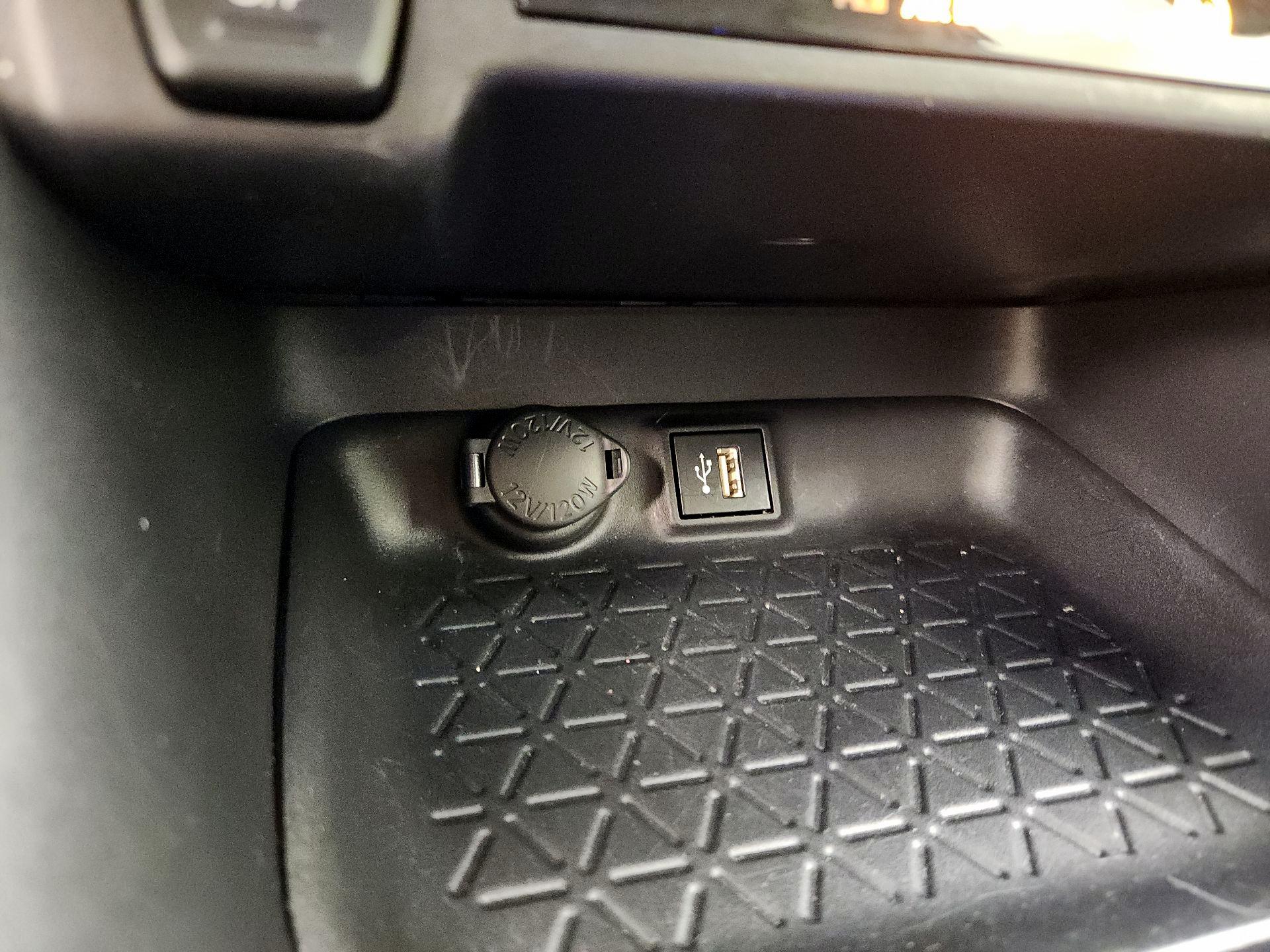 Thumbnail: 2024 Toyota RAV4 - 18