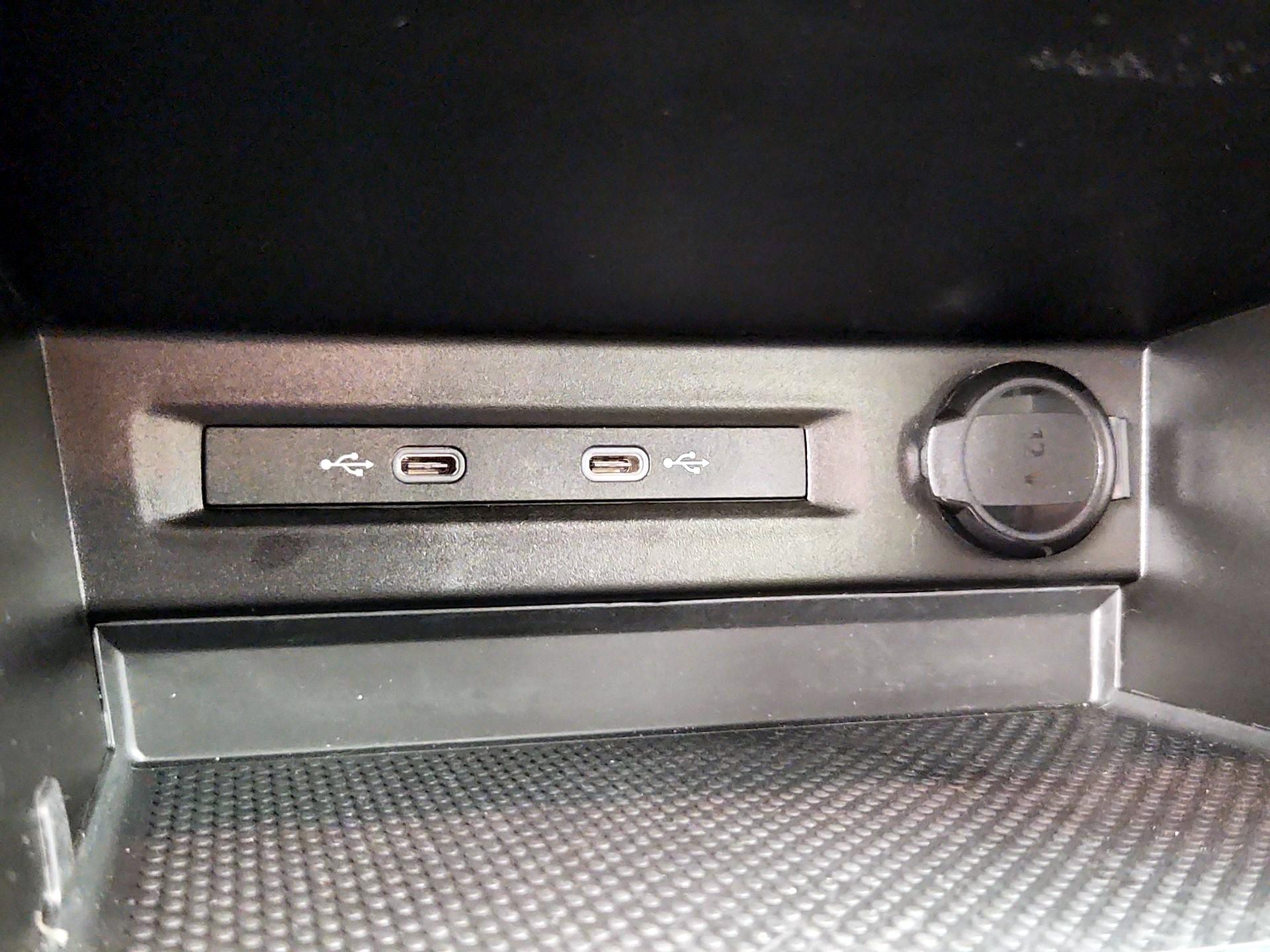 Thumbnail: 2025 Volkswagen Taos - 18