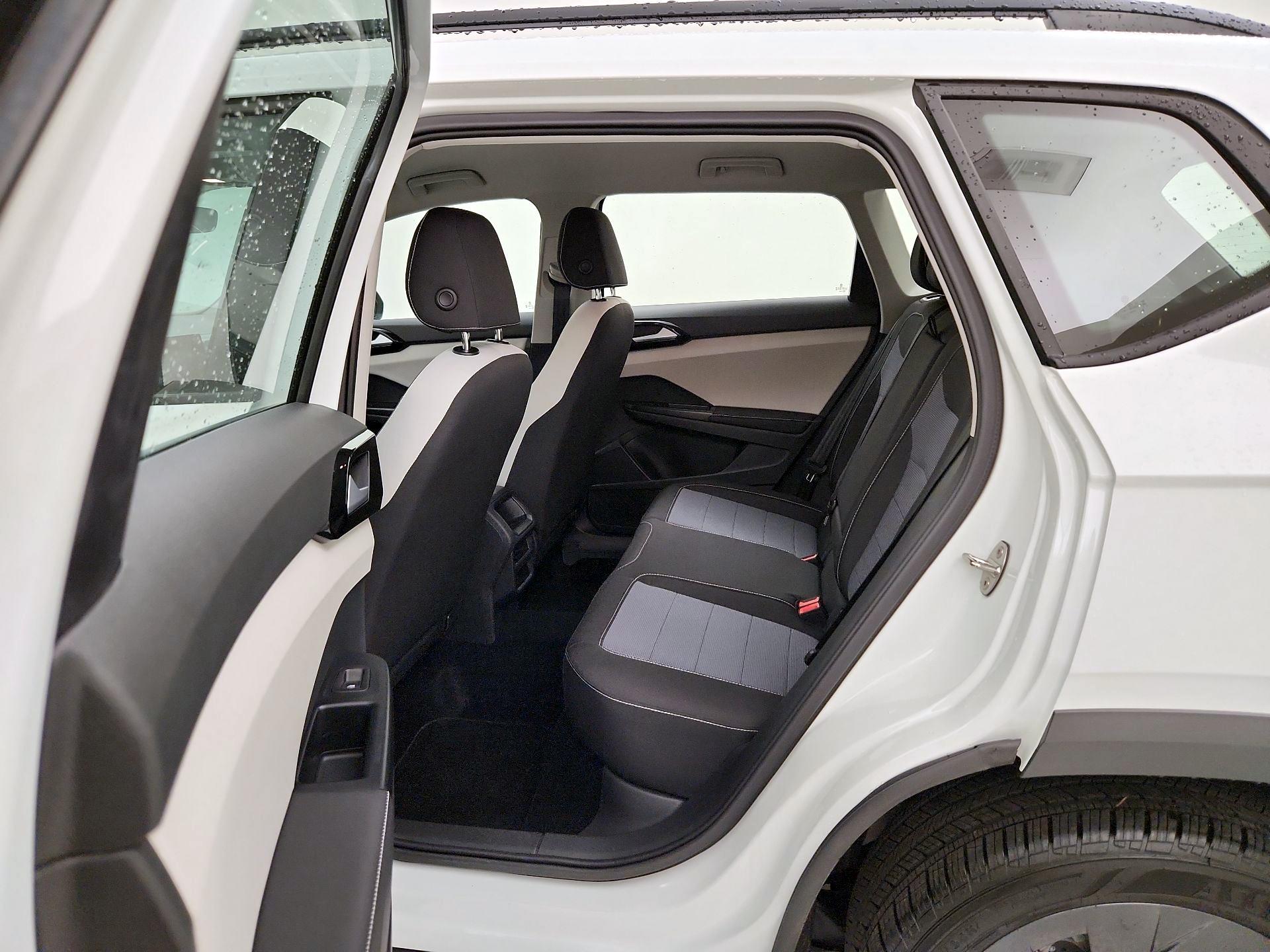 Thumbnail: 2025 Volkswagen Taos - 19