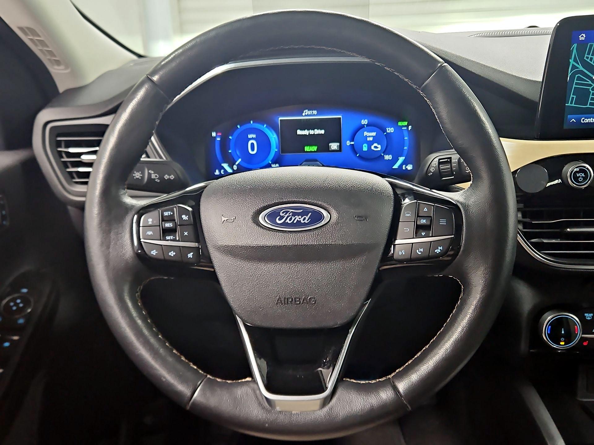 Thumbnail: 2022 Ford Escape - 10