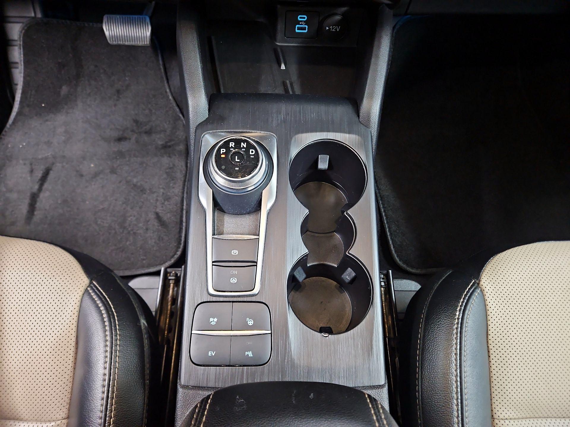 Thumbnail: 2022 Ford Escape - 18