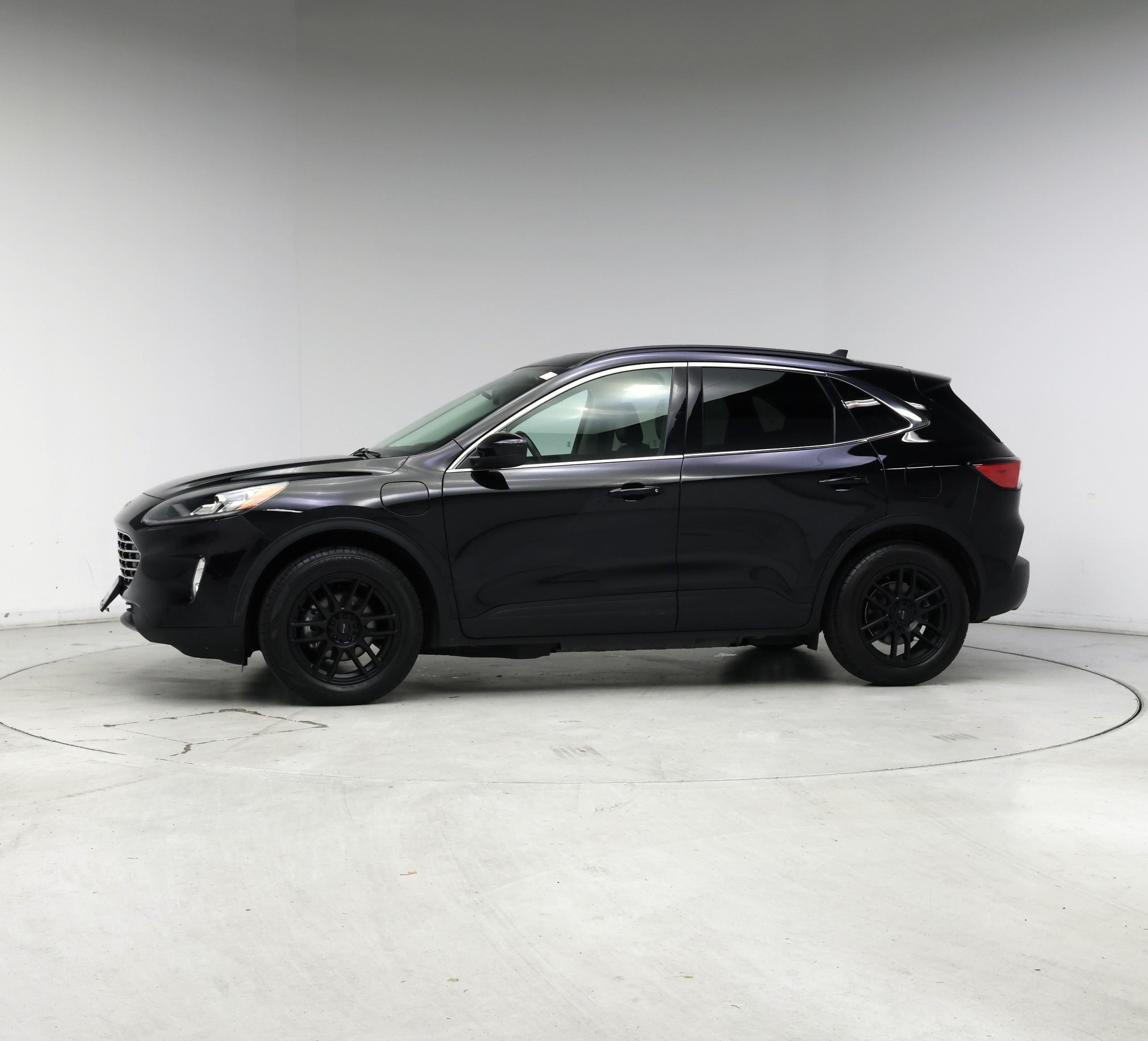 Thumbnail: 2022 Ford Escape - 3