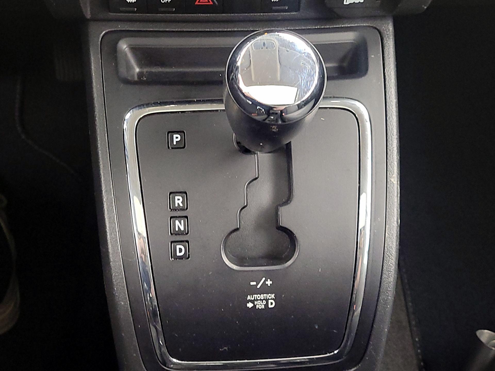 Thumbnail: 2015 Jeep Patriot - 15