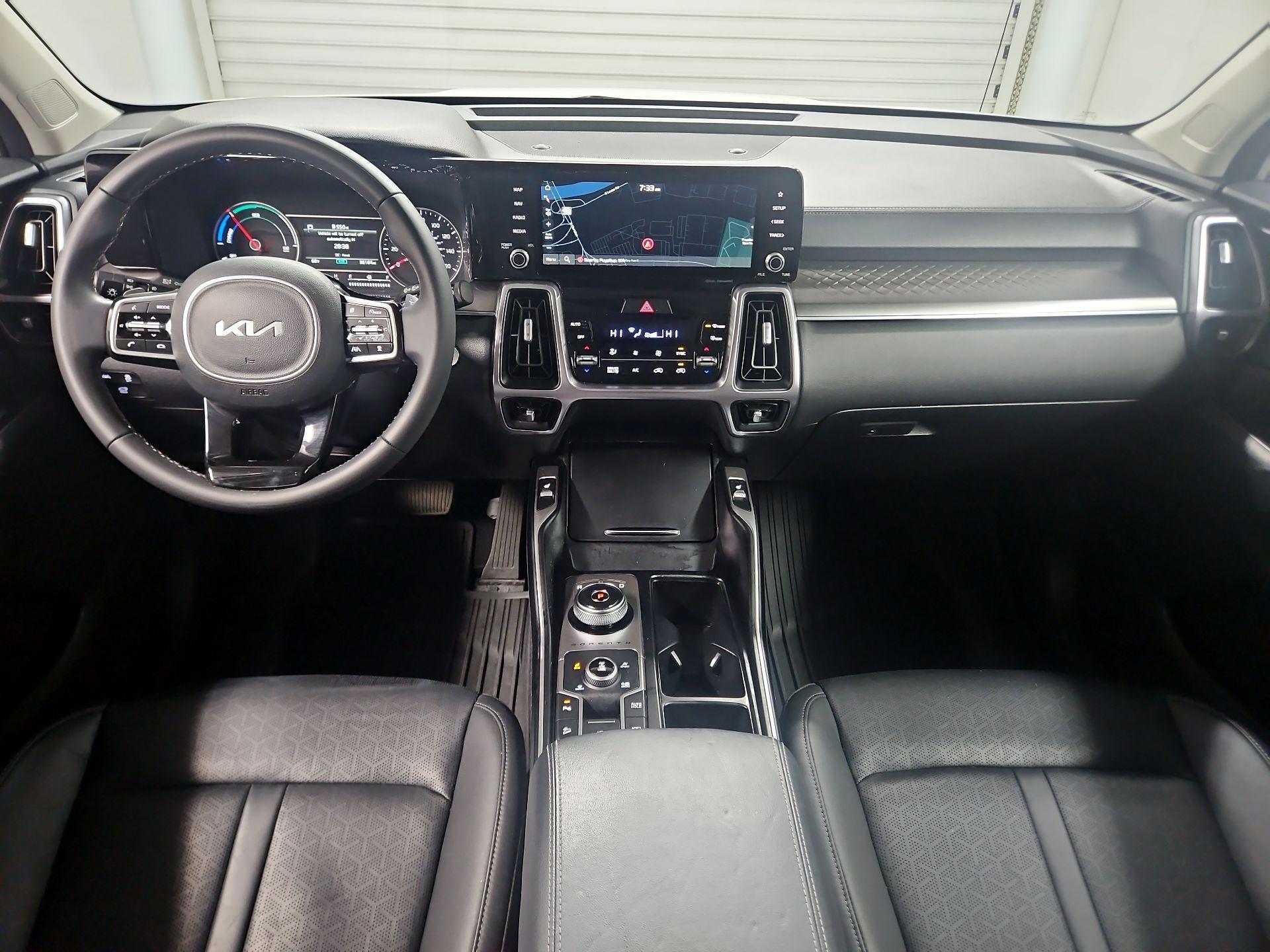 Thumbnail: 2023 Kia Sorento - 9