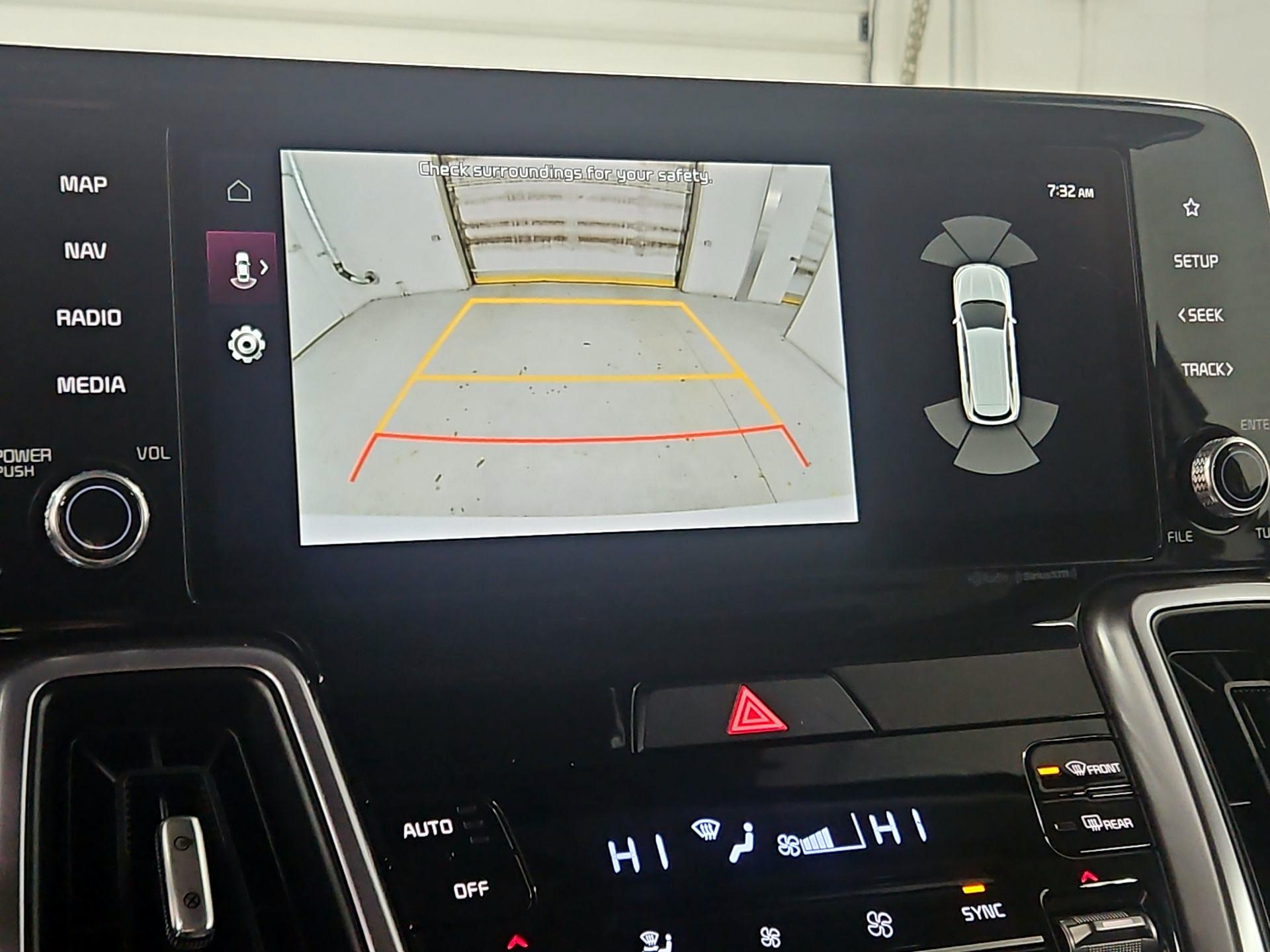 Thumbnail: 2023 Kia Sorento - 15