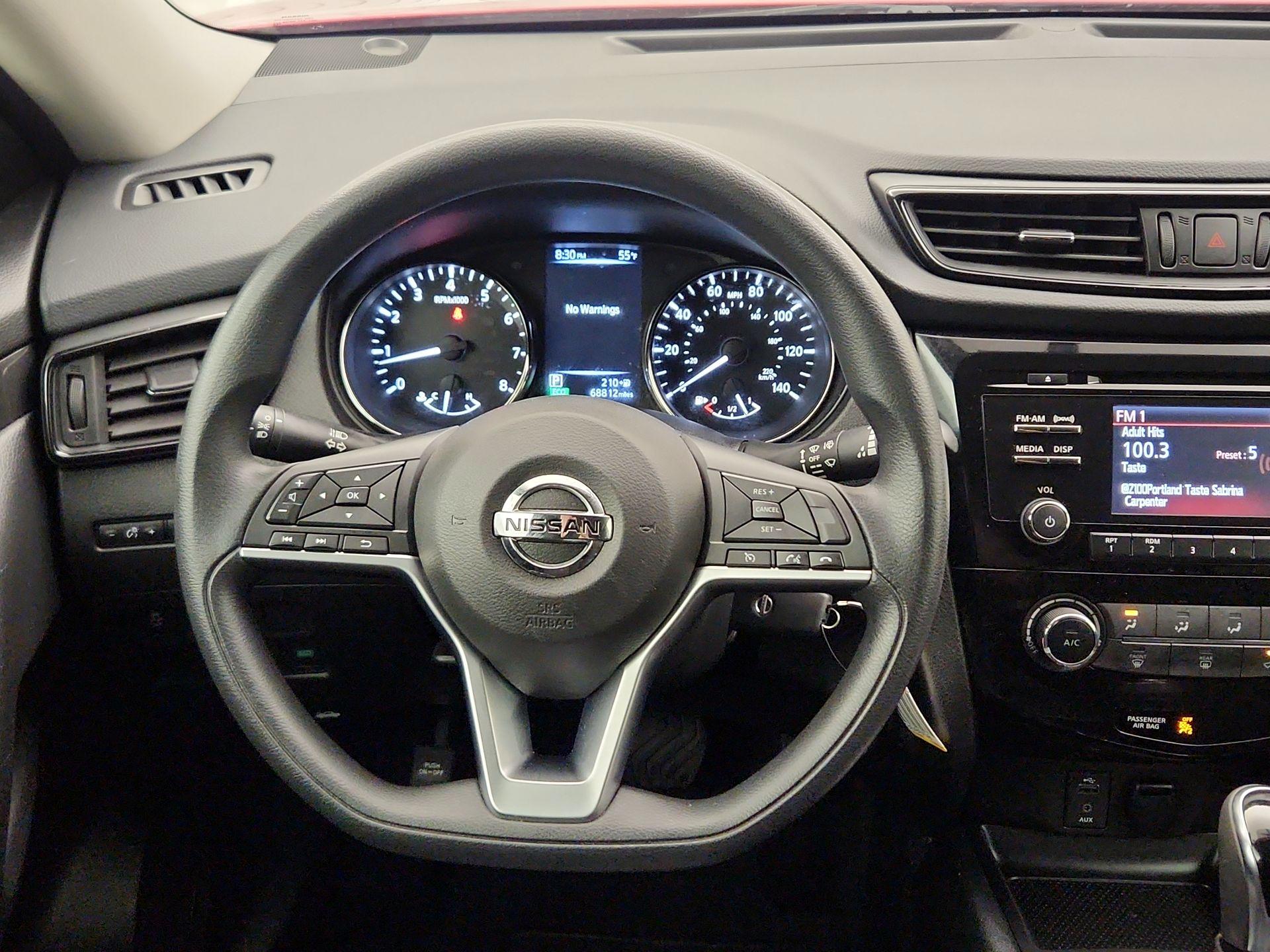 Thumbnail: 2017 Nissan Rogue - 10