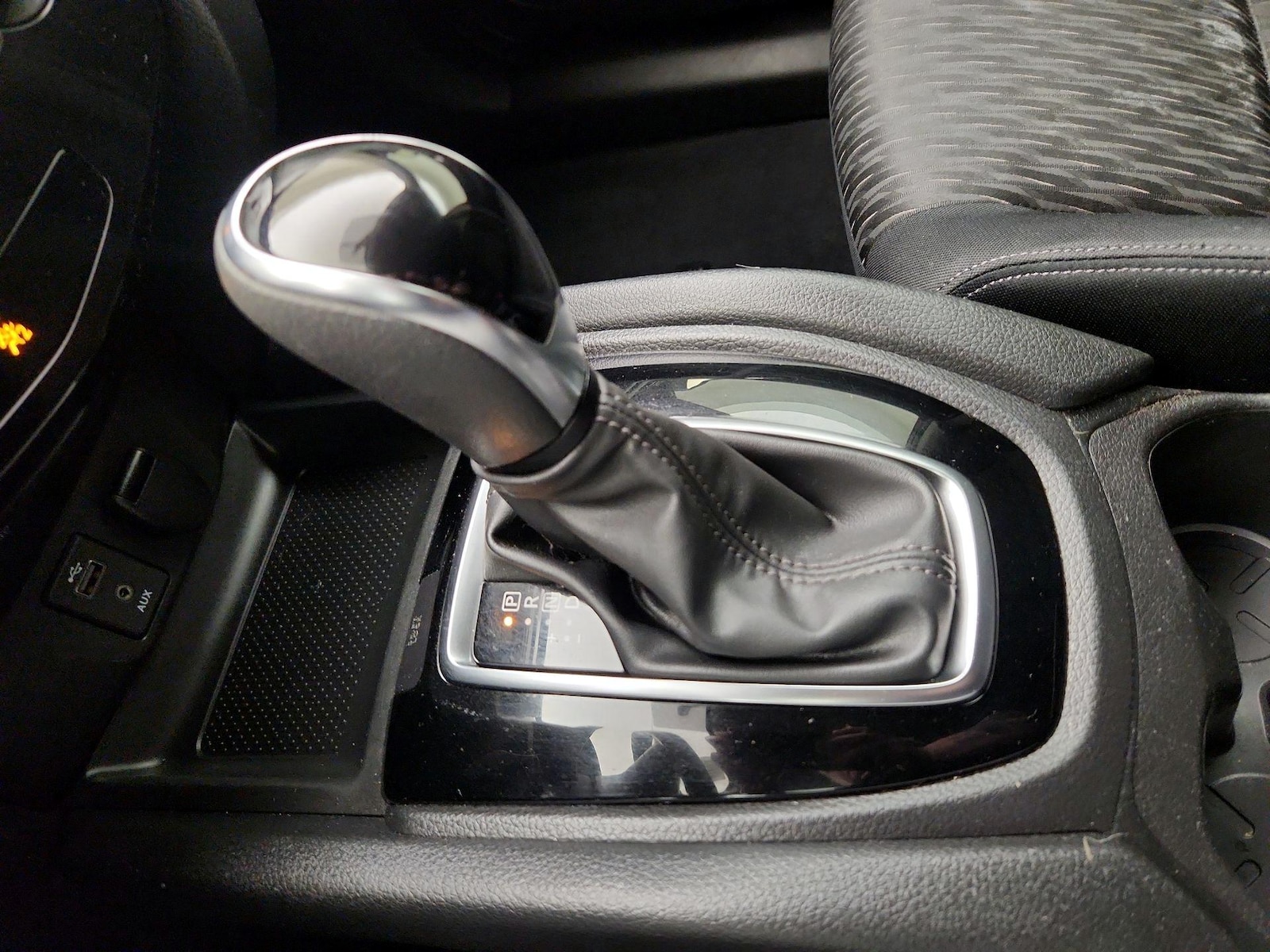 2017 Nissan Rogue S - Photo 18