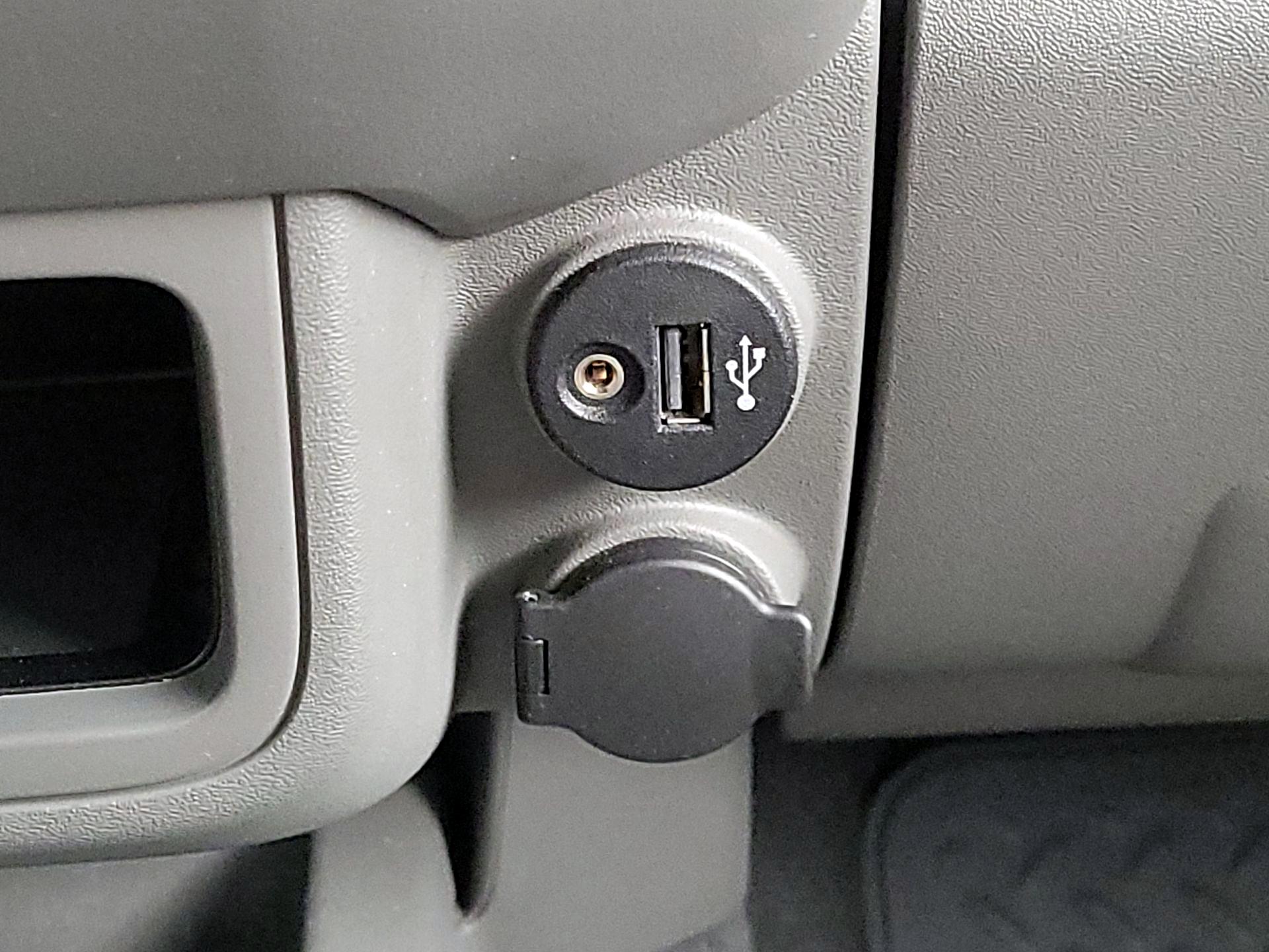 Thumbnail: 2019 Nissan Frontier - 18