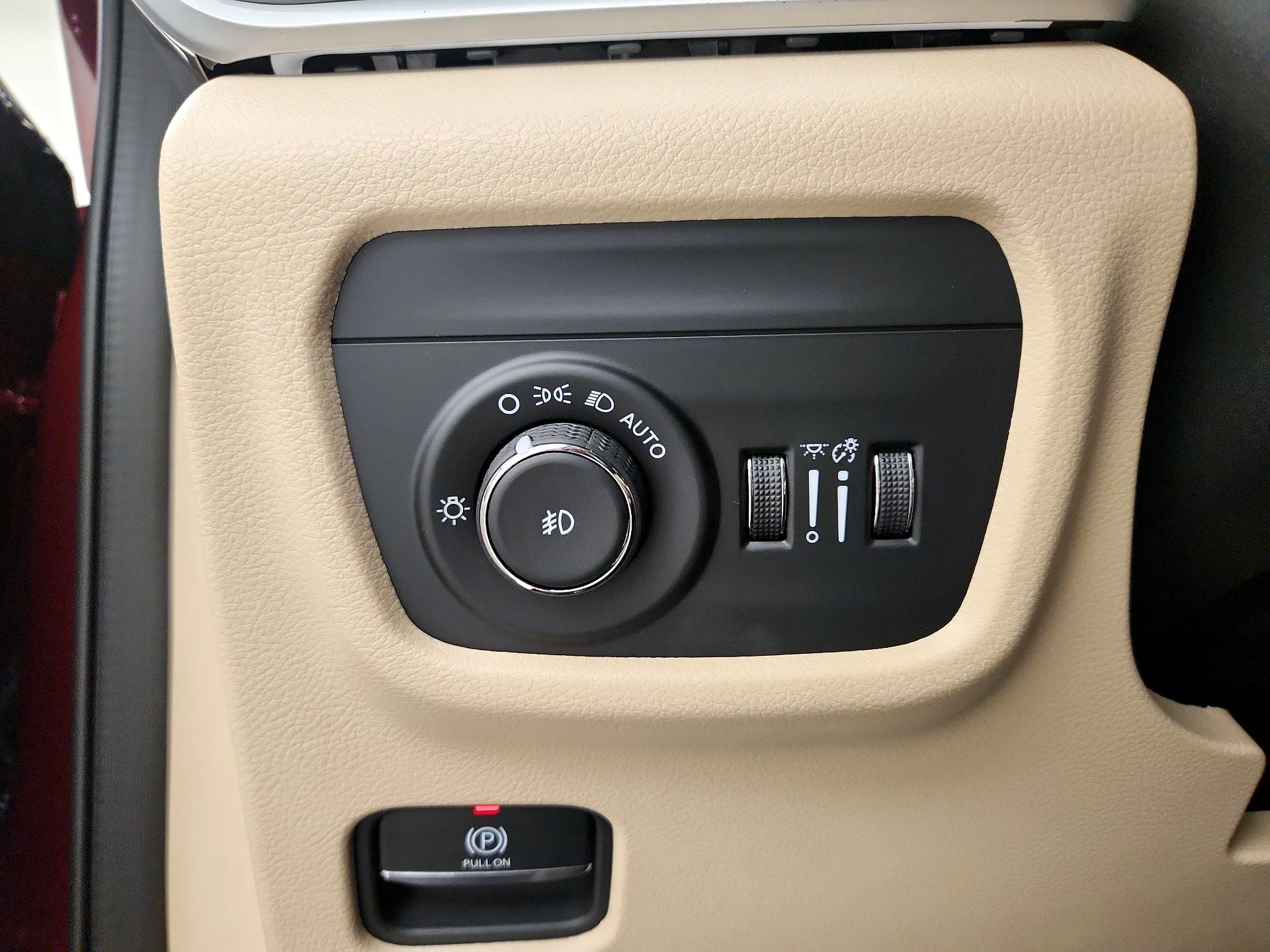 Thumbnail: 2025 Jeep Grand Cherokee - 13