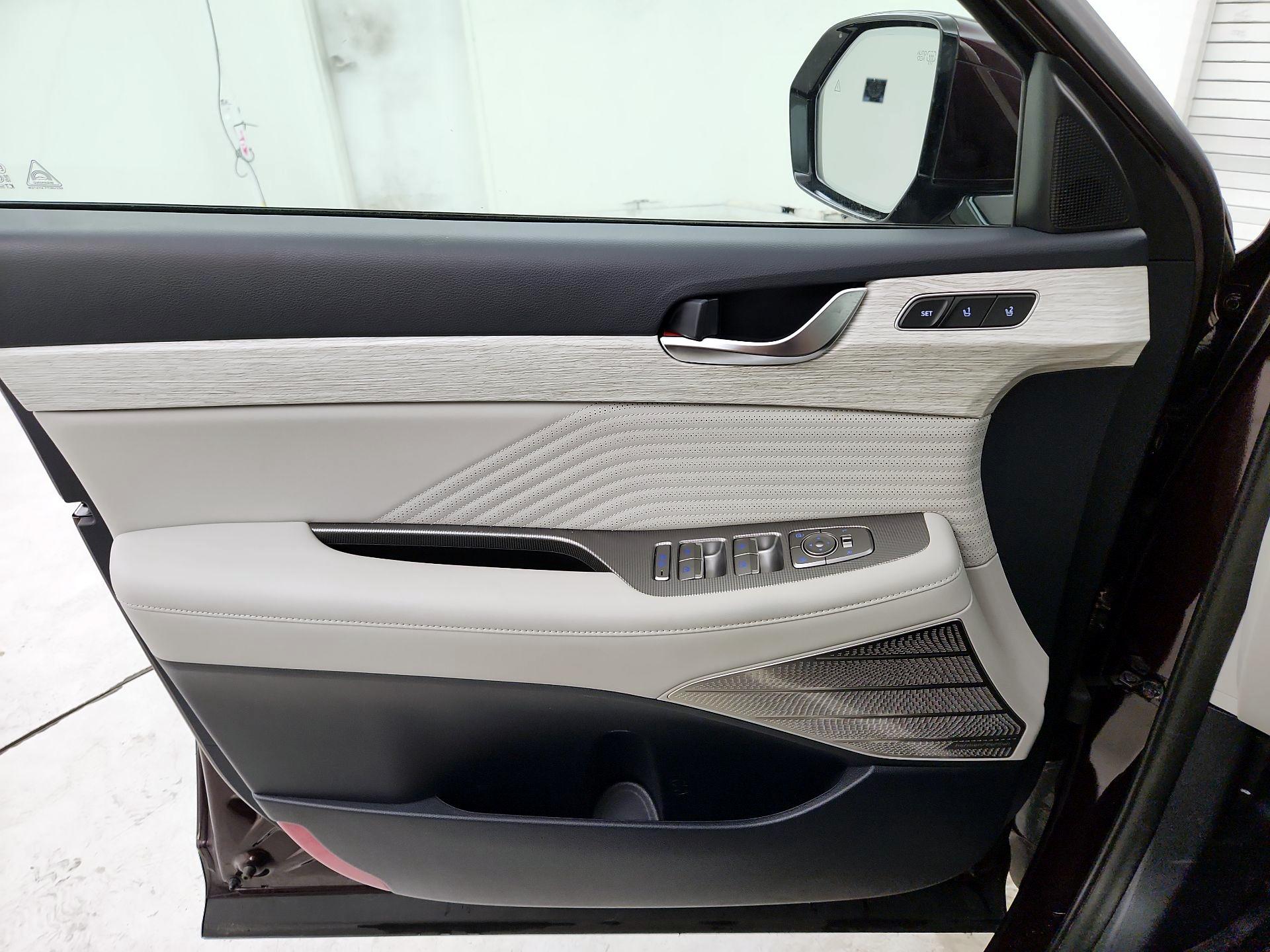 Thumbnail: 2023 Hyundai Palisade - 12