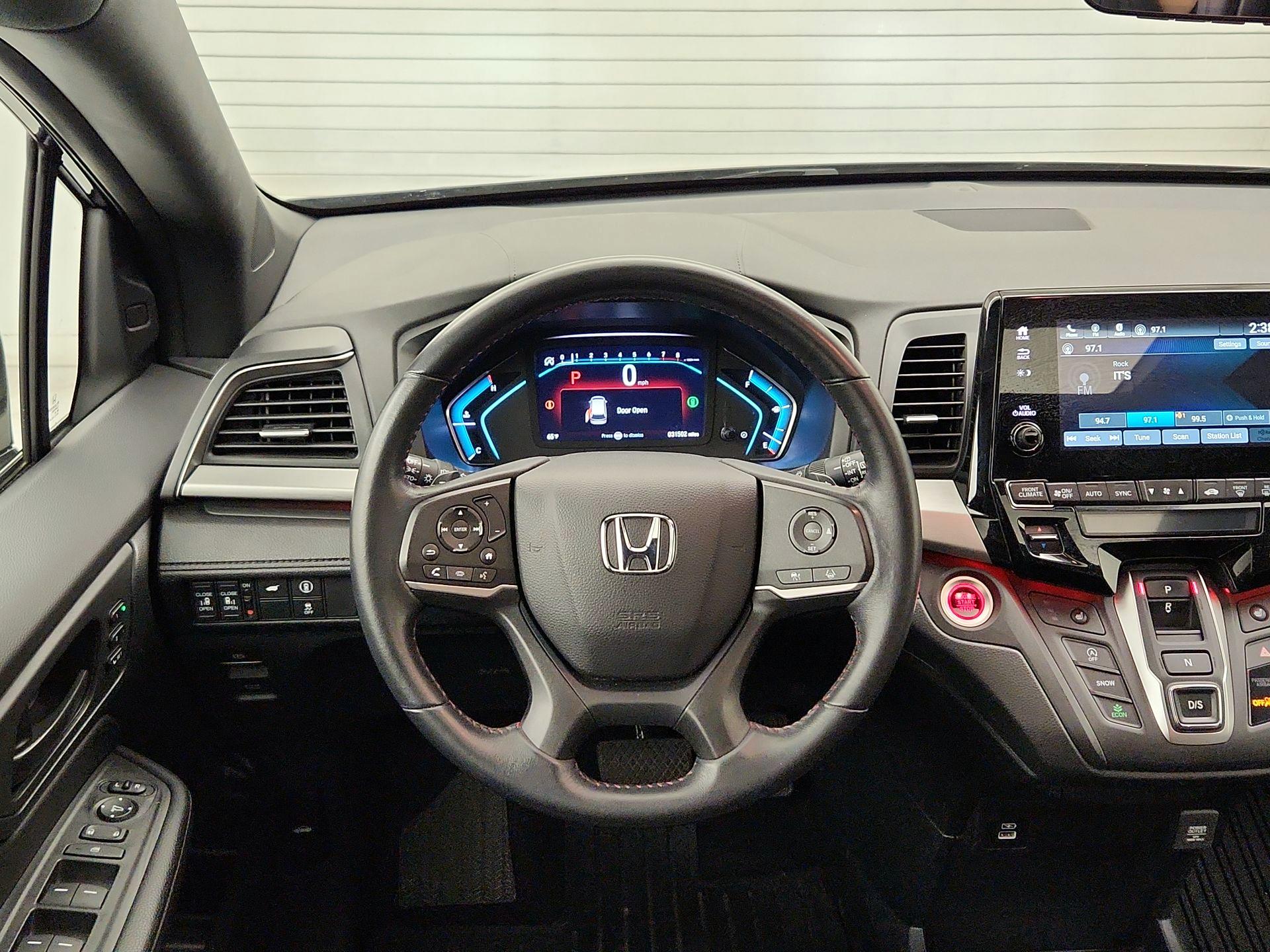 Thumbnail: 2023 Honda Odyssey - 10