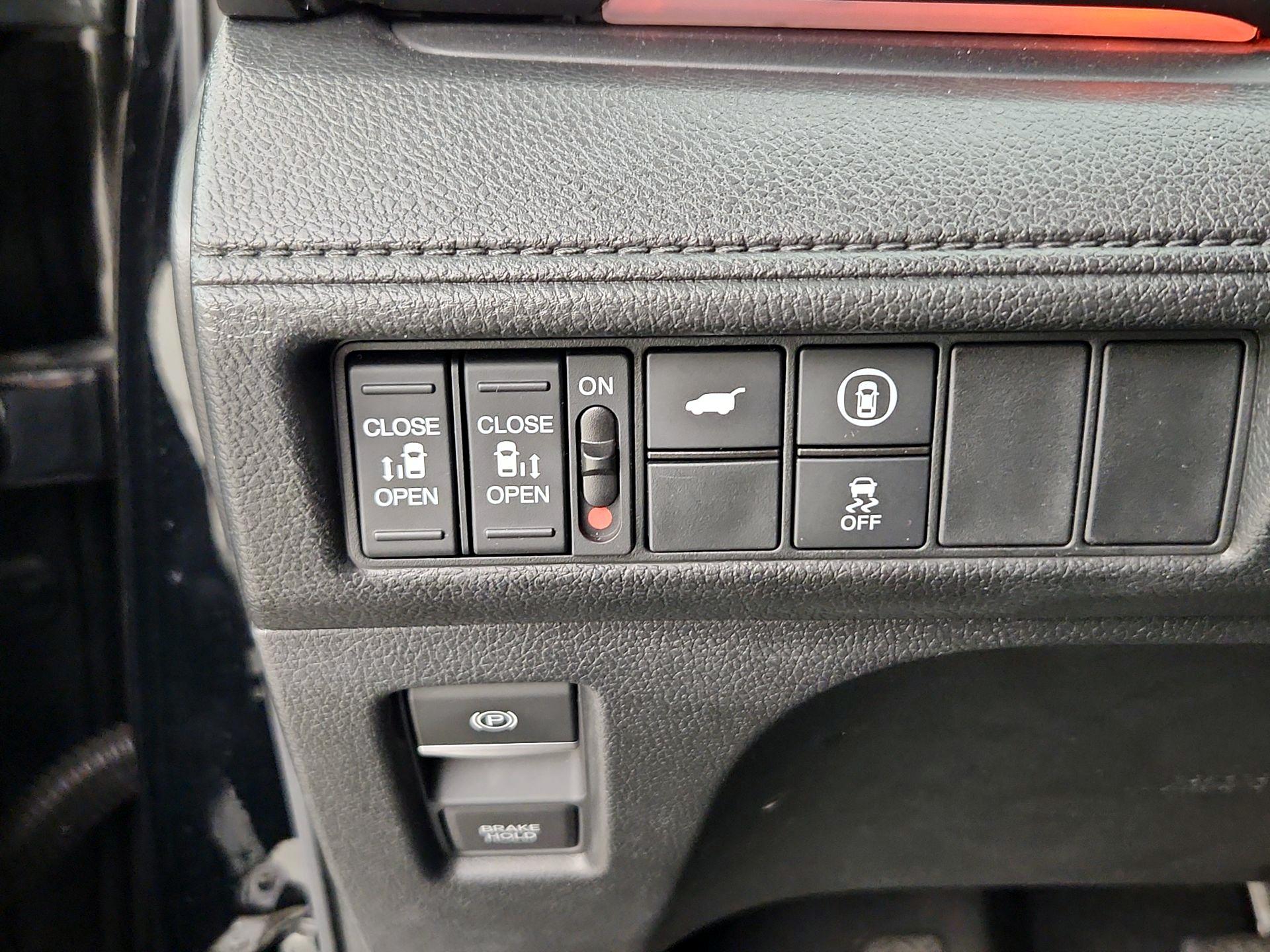 Thumbnail: 2023 Honda Odyssey - 13