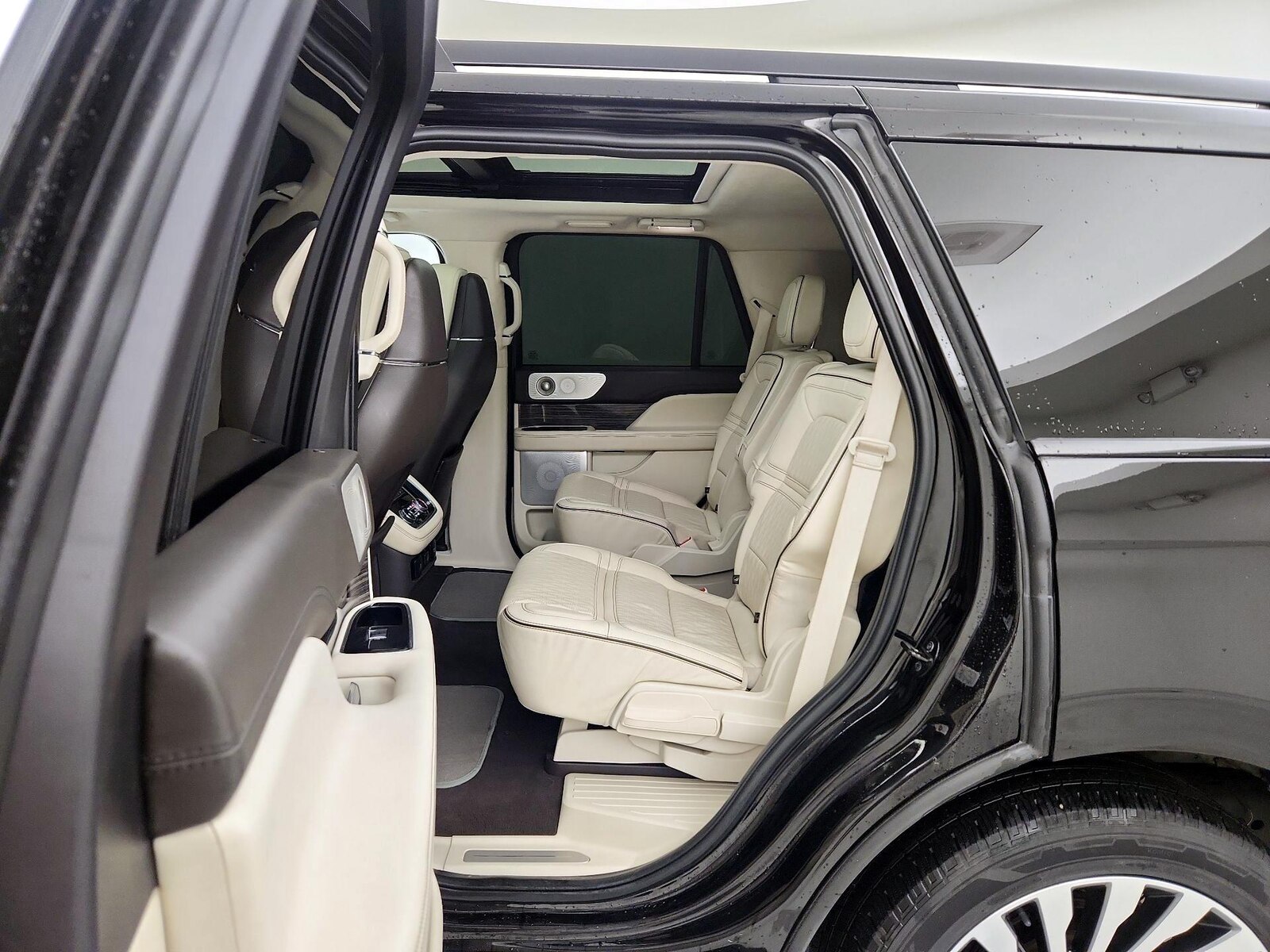 Rear Air Conditioning