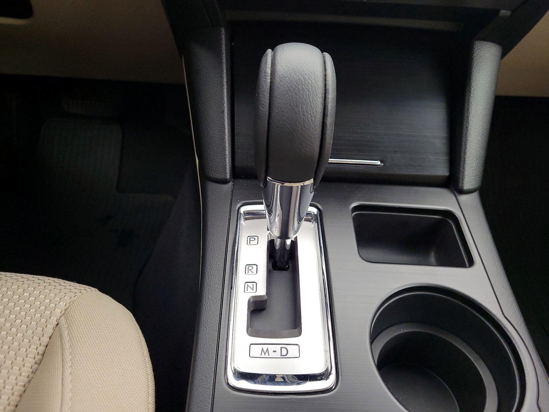 Thumbnail: 2016 Subaru Outback - 18