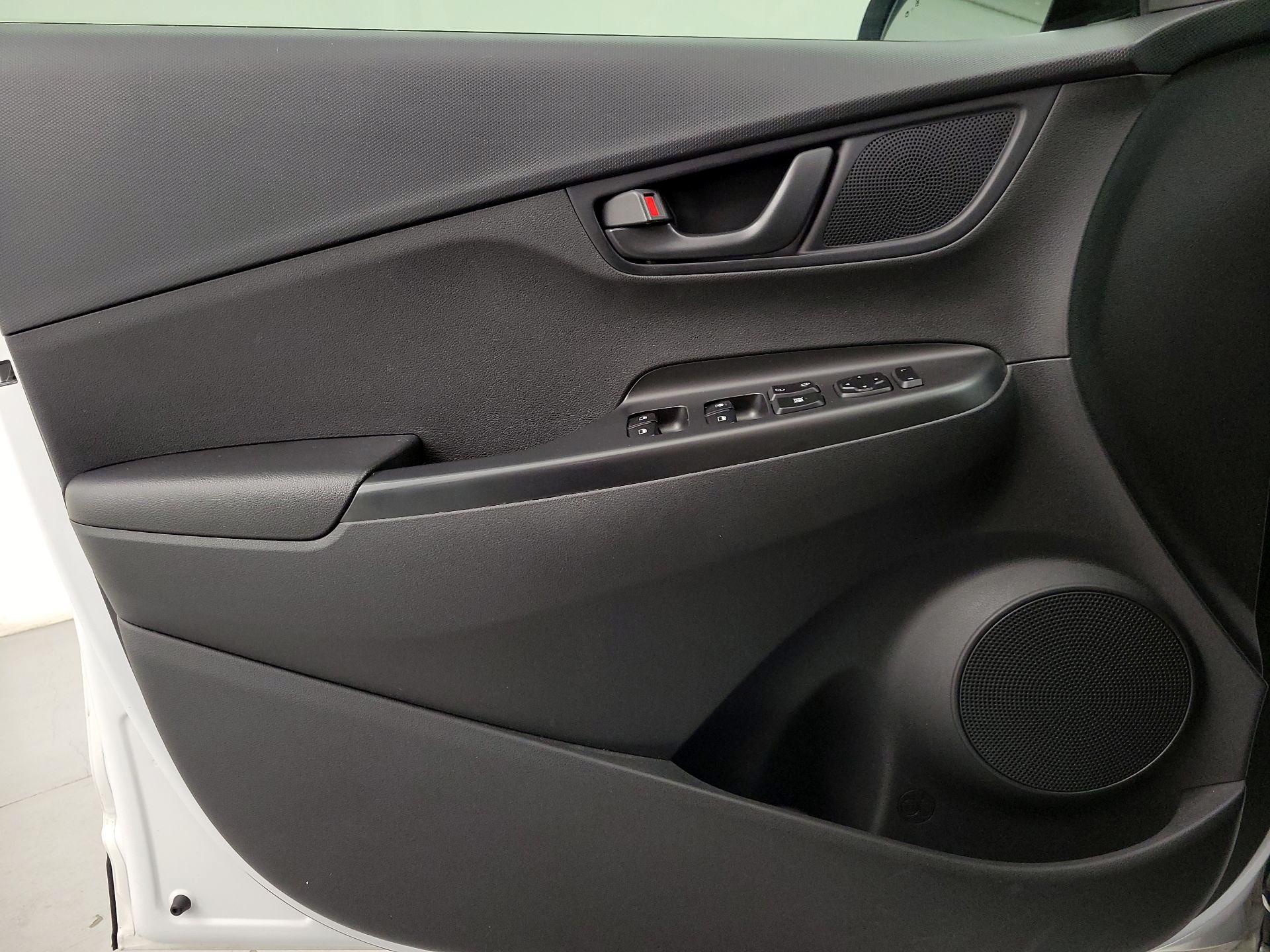 Thumbnail: 2022 Hyundai Kona - 12