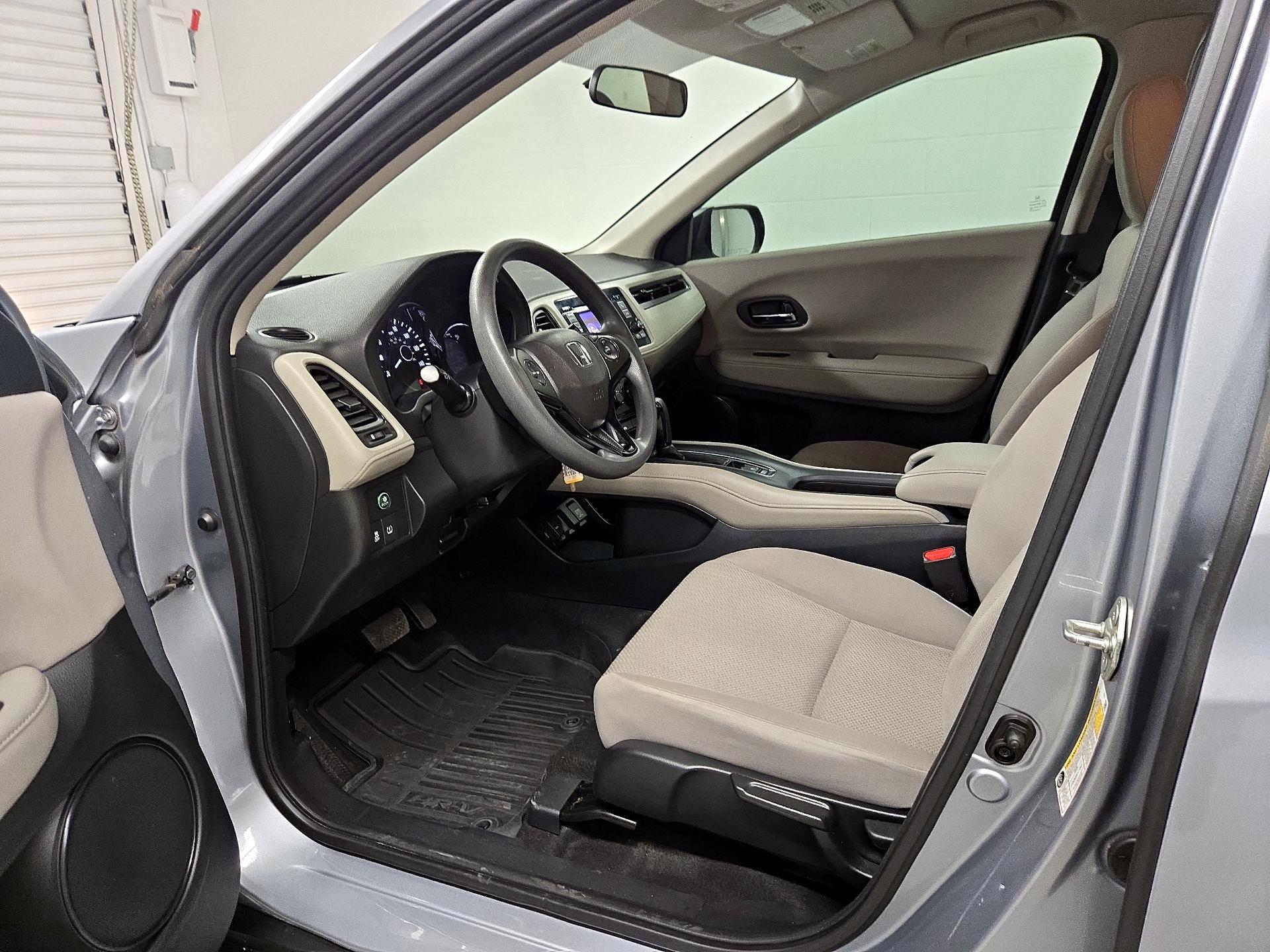 Thumbnail: 2018 Honda HR-V - 11