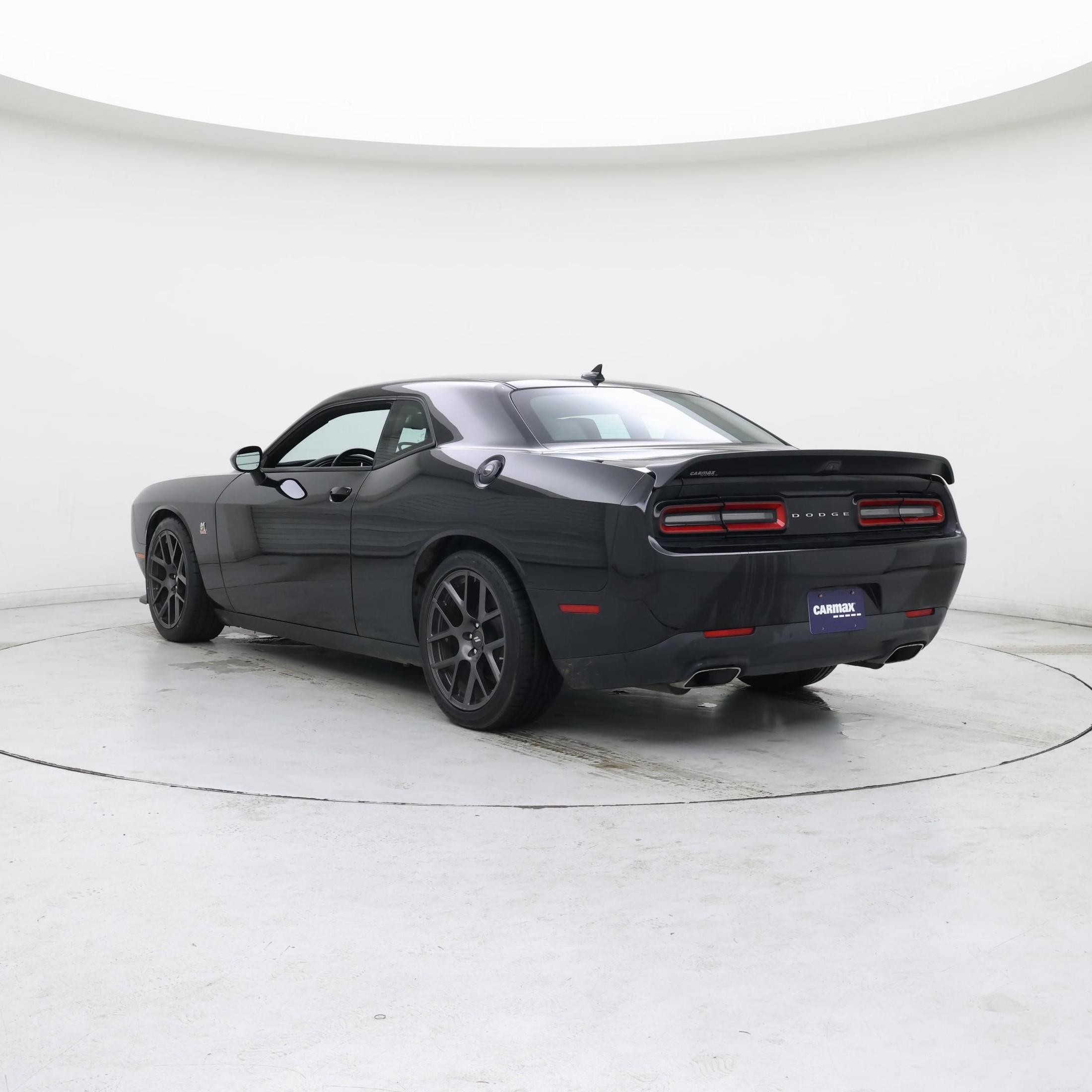 Thumbnail: 2019 Dodge Challenger - 2