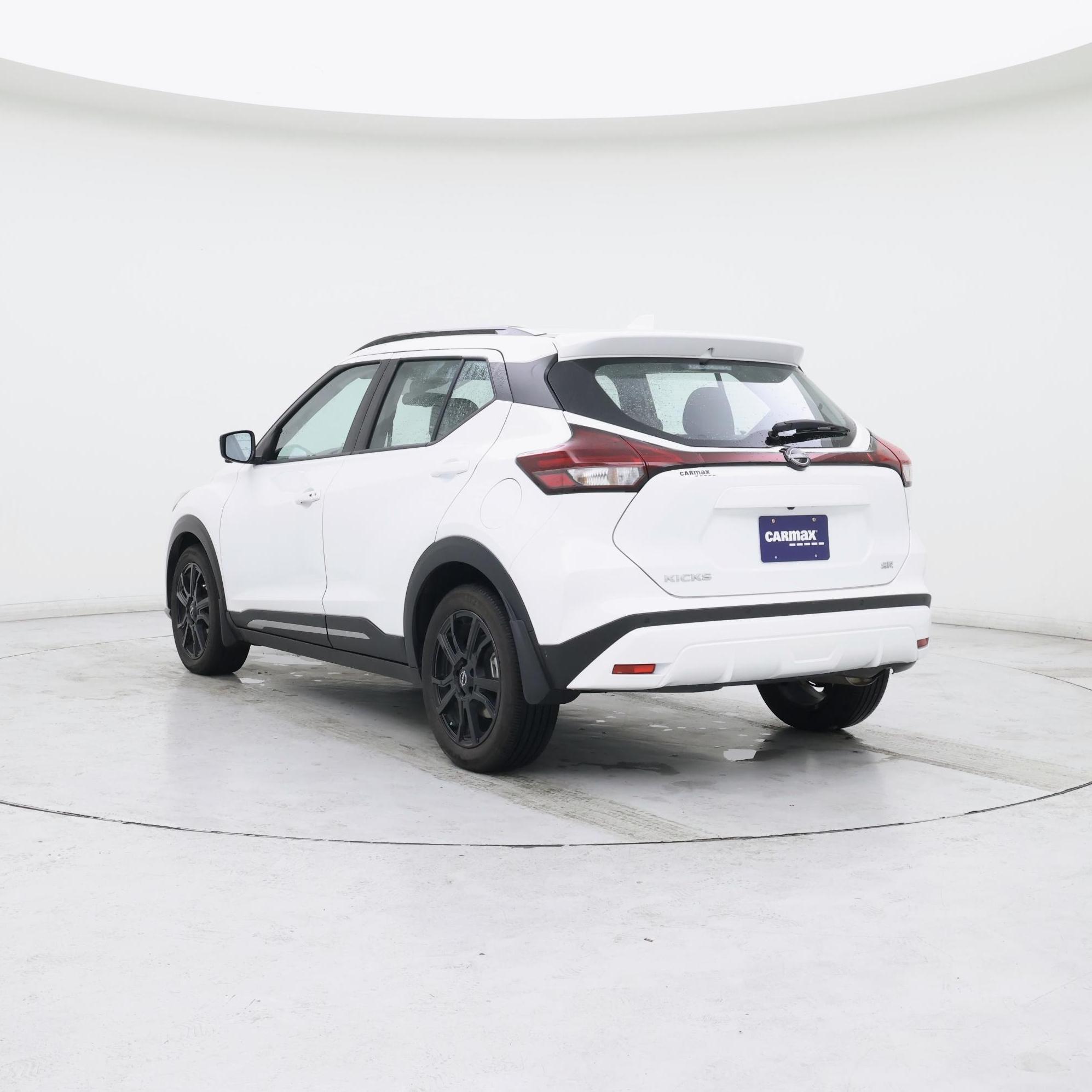 Thumbnail: 2024 Nissan Kicks - 2