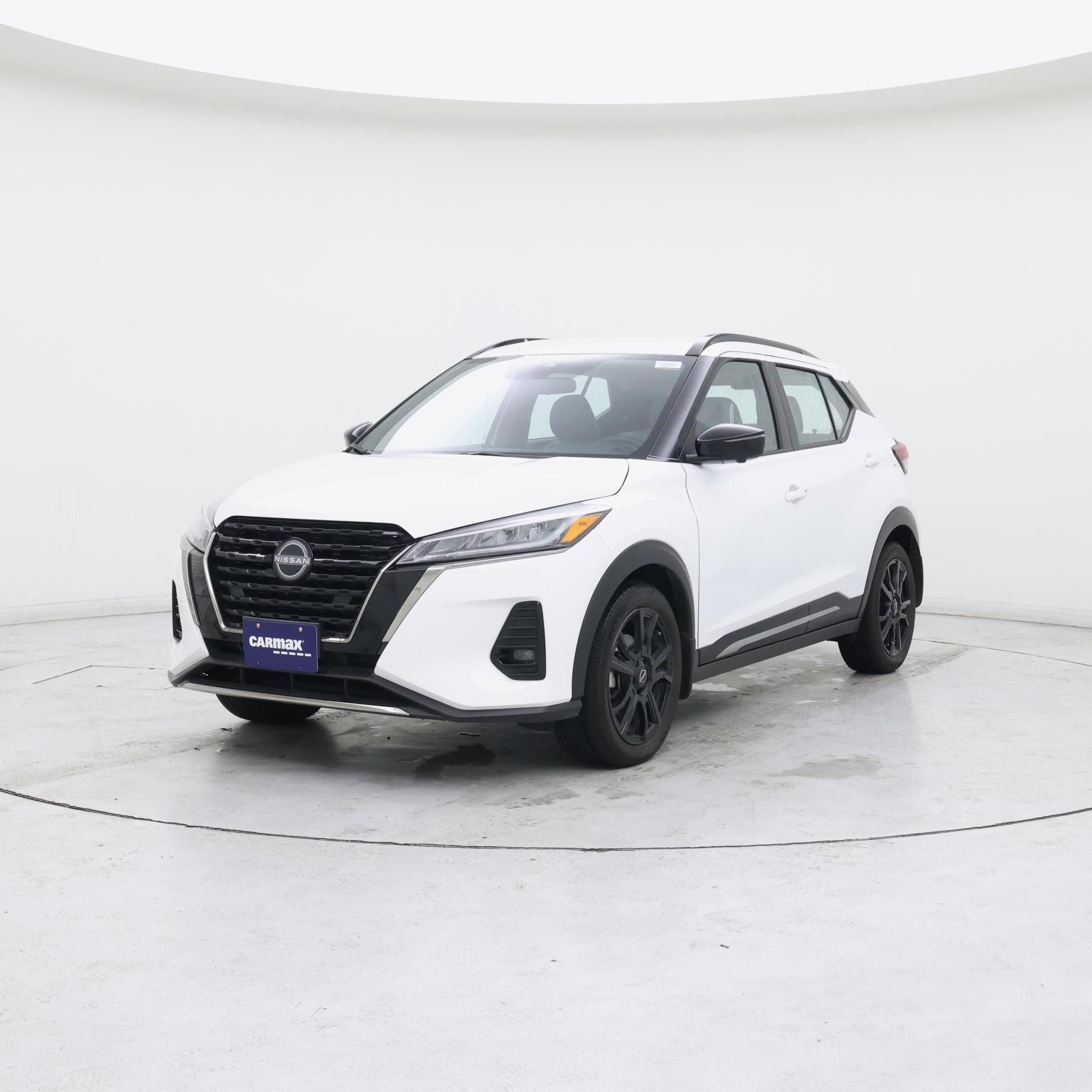 Thumbnail: 2024 Nissan Kicks - 4