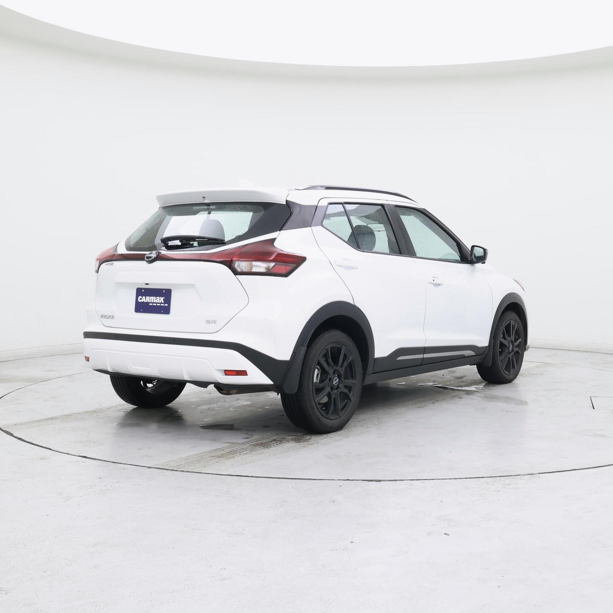 Thumbnail: 2024 Nissan Kicks - 8