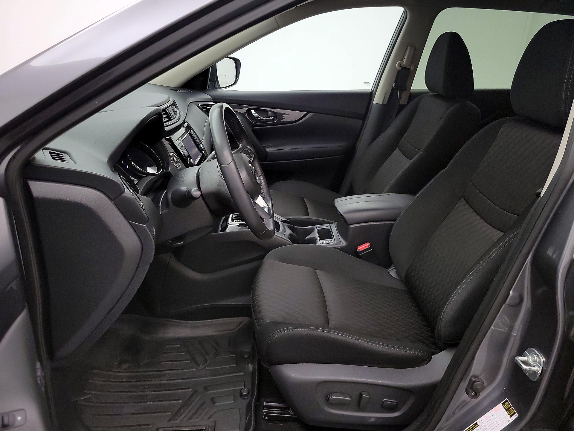 Thumbnail: 2018 Nissan Rogue - 11