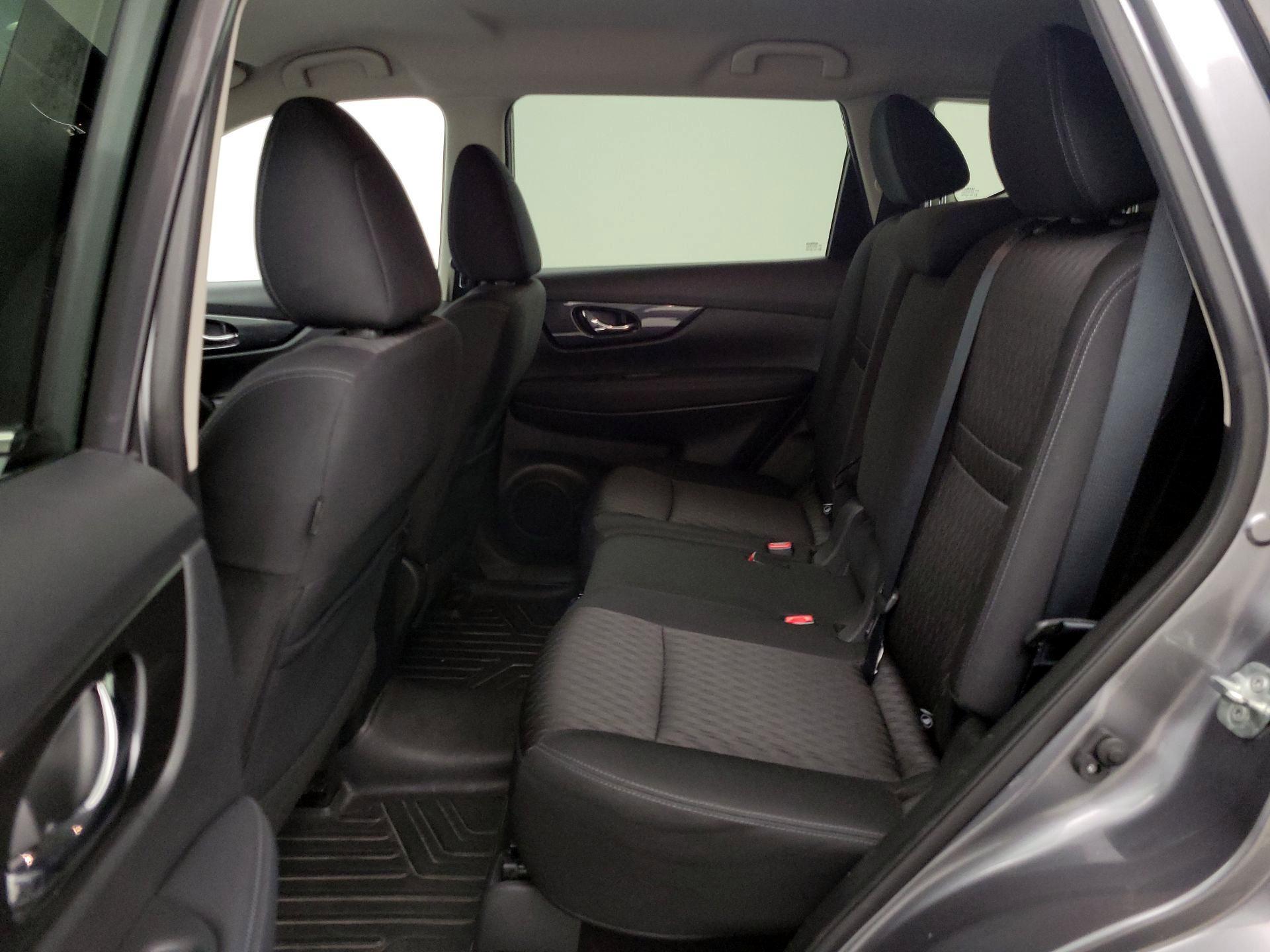 Thumbnail: 2018 Nissan Rogue - 20