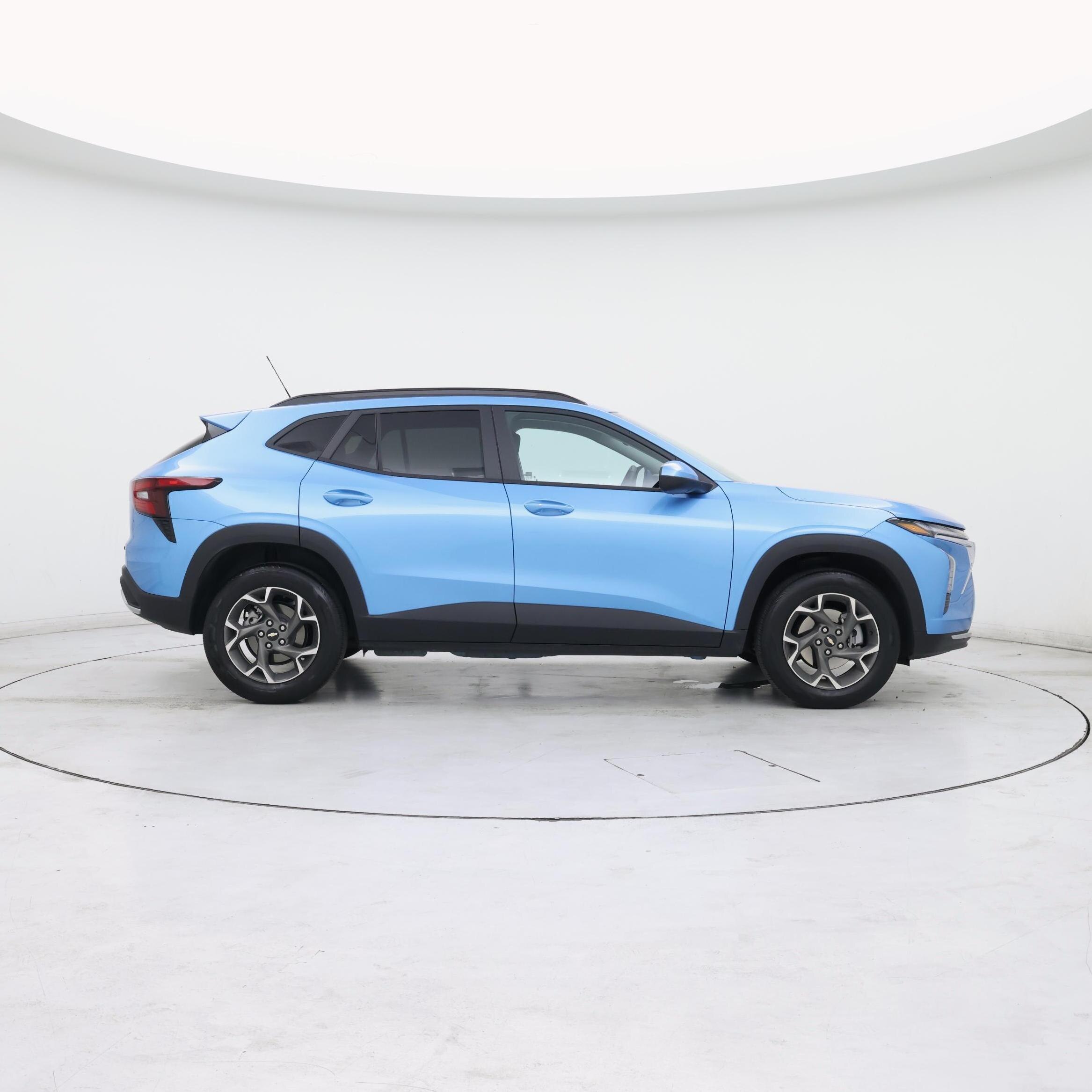 Thumbnail: 2025 Chevrolet Trax - 7