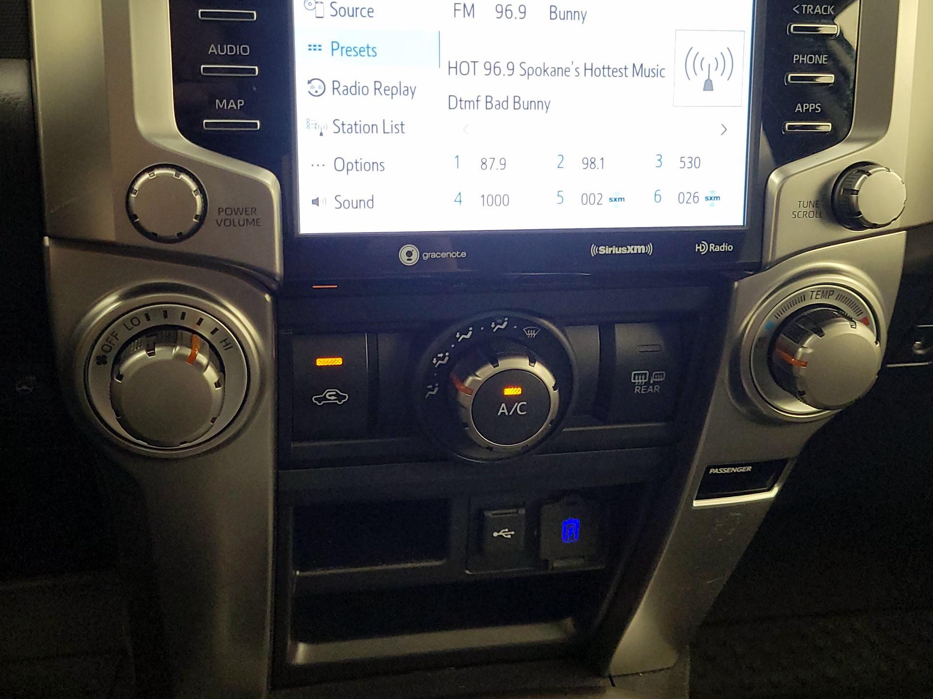 Thumbnail: 2023 Toyota 4Runner - 17