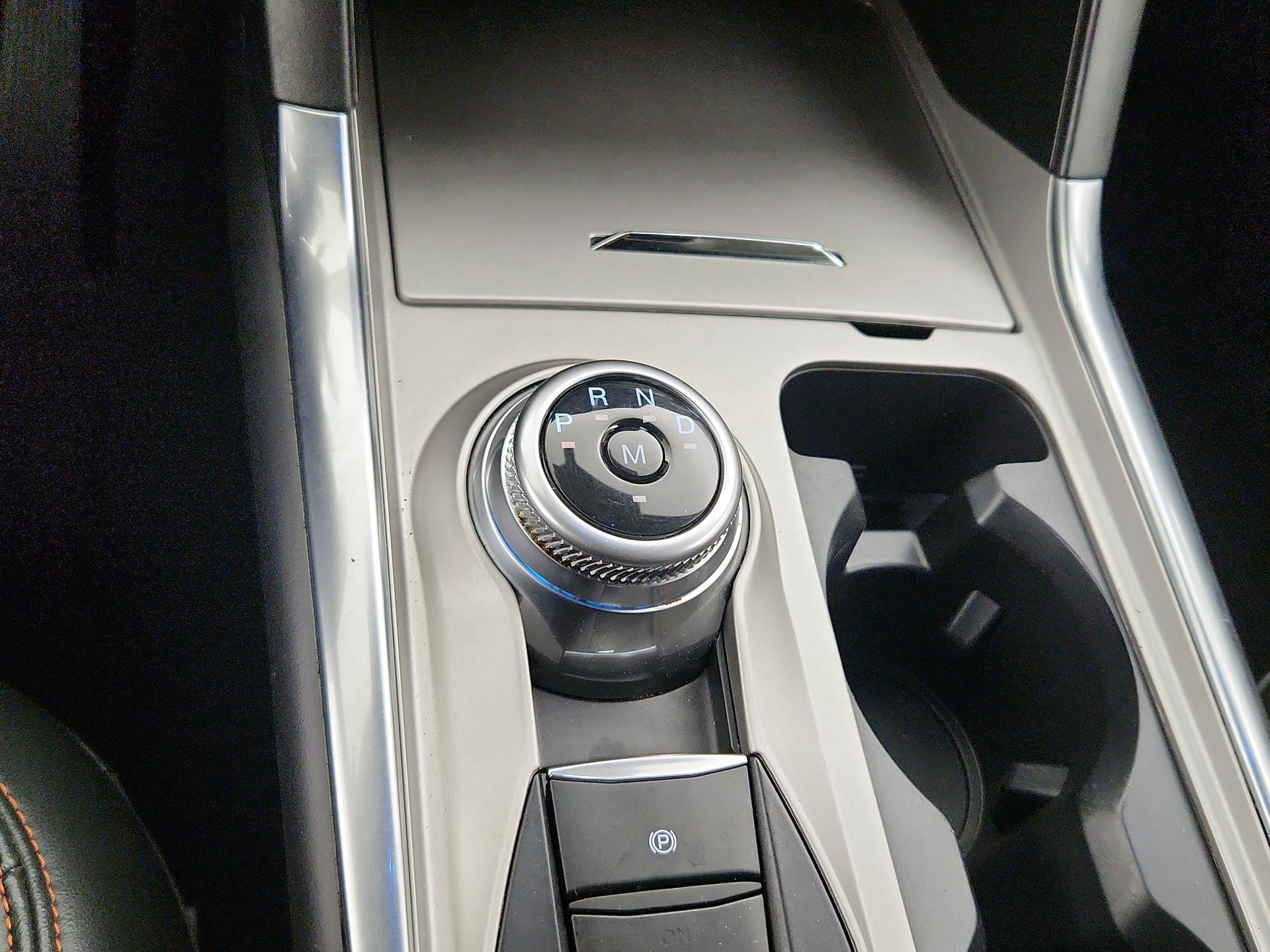 Thumbnail: 2023 Ford Explorer - 18