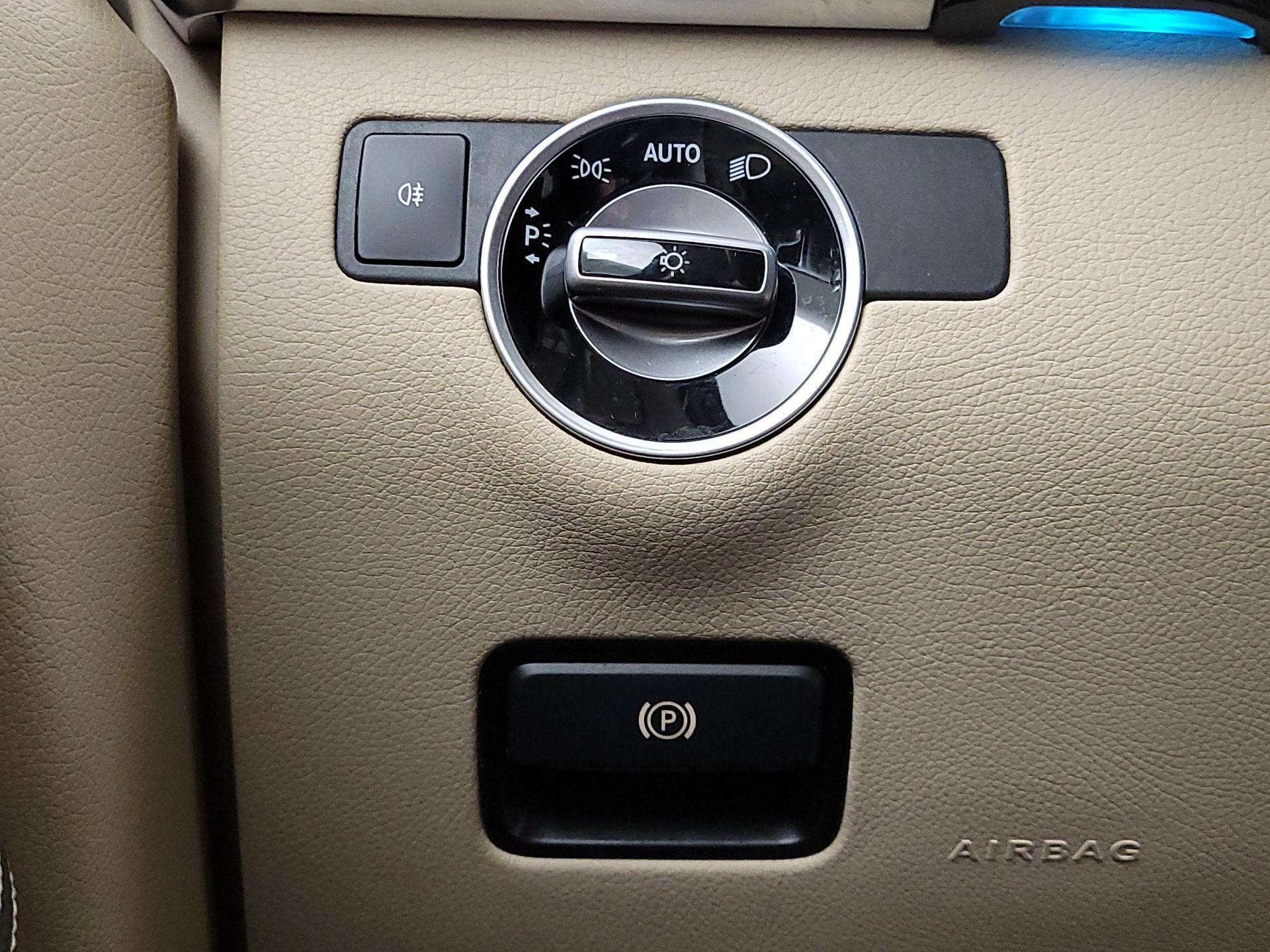 Thumbnail: 2018 Mercedes-Benz GLE - 13