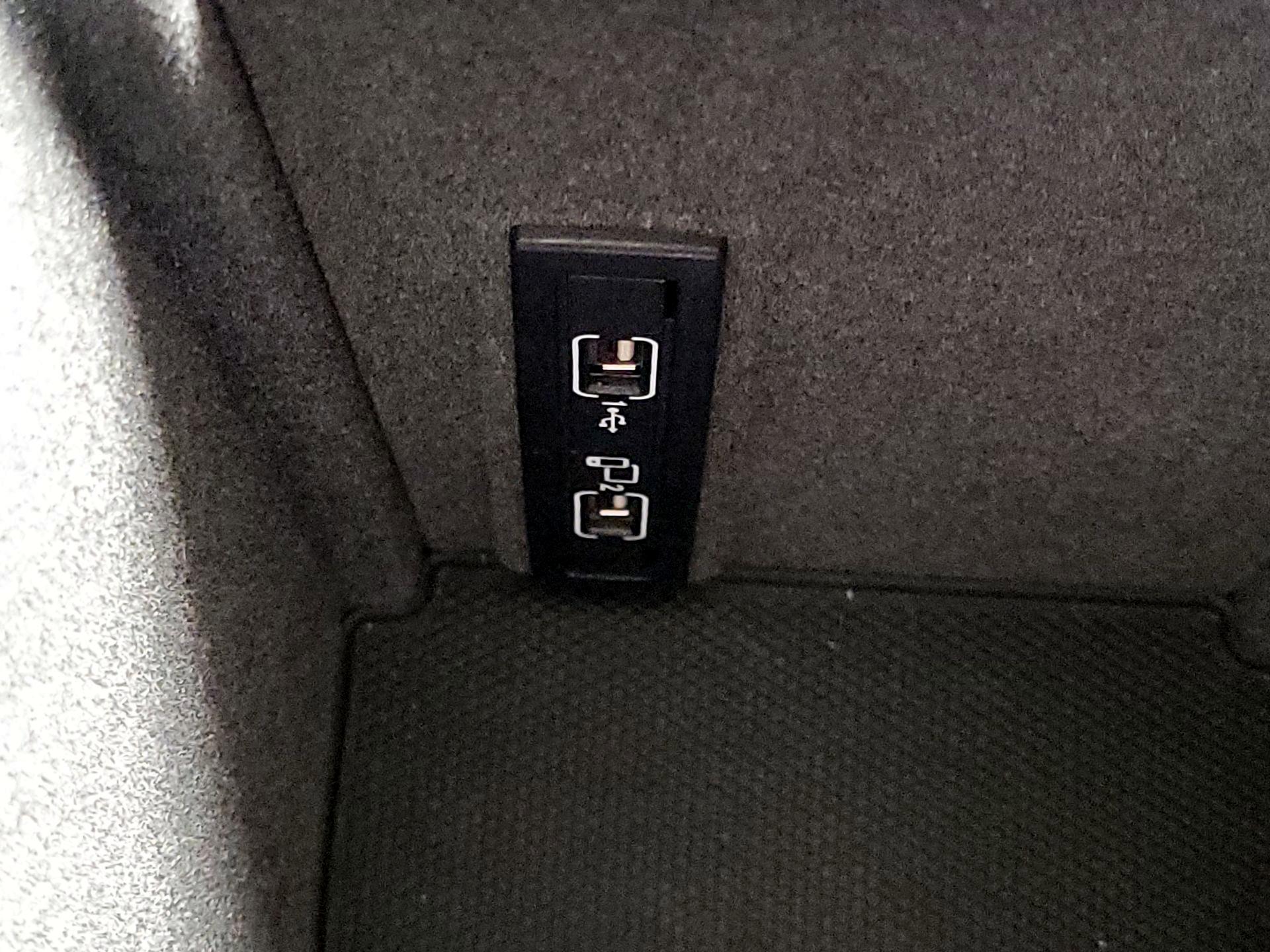 Thumbnail: 2018 Mercedes-Benz GLE - 19