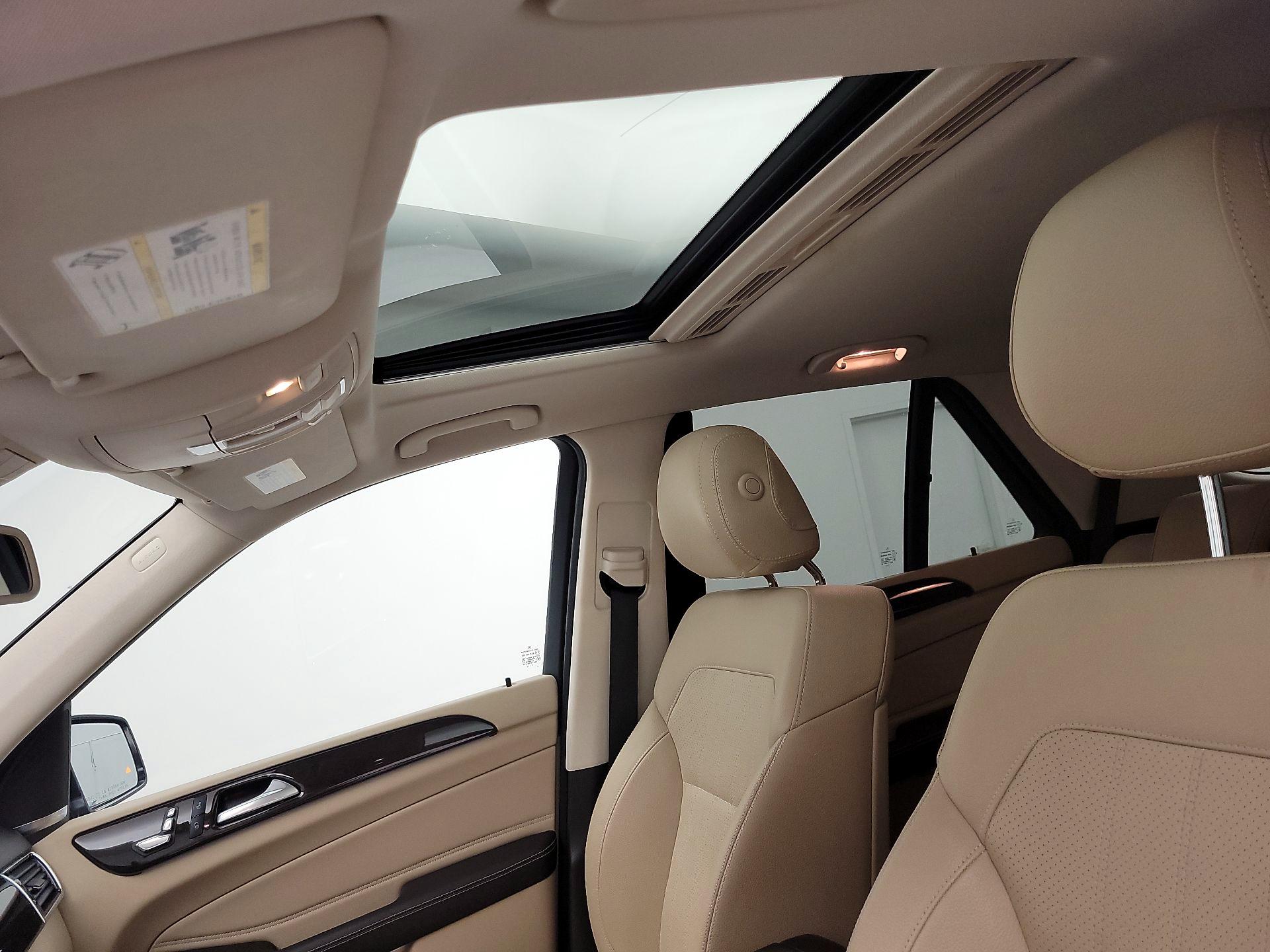 Thumbnail: 2018 Mercedes-Benz GLE - 20