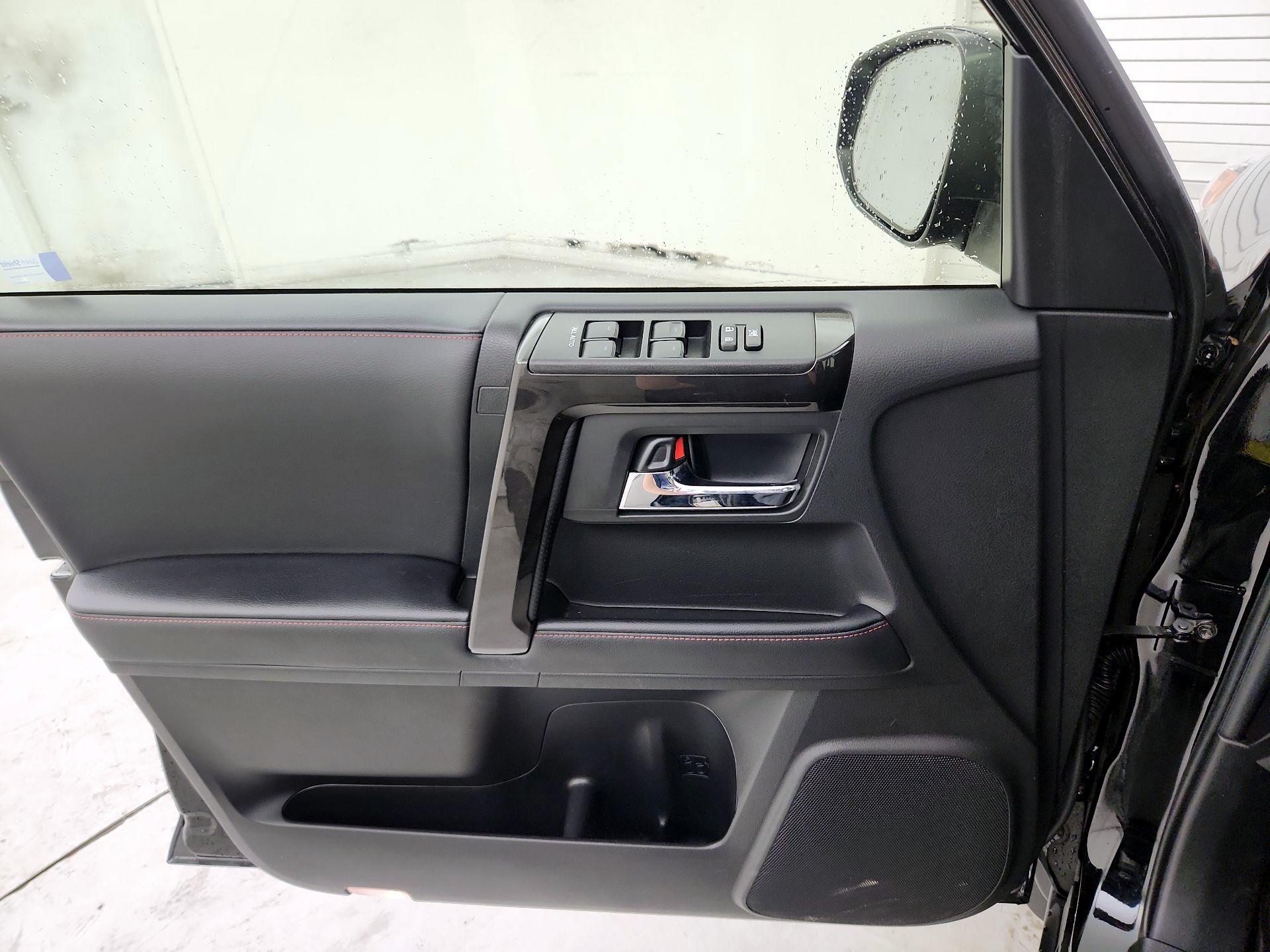 Thumbnail: 2024 Toyota 4Runner - 12