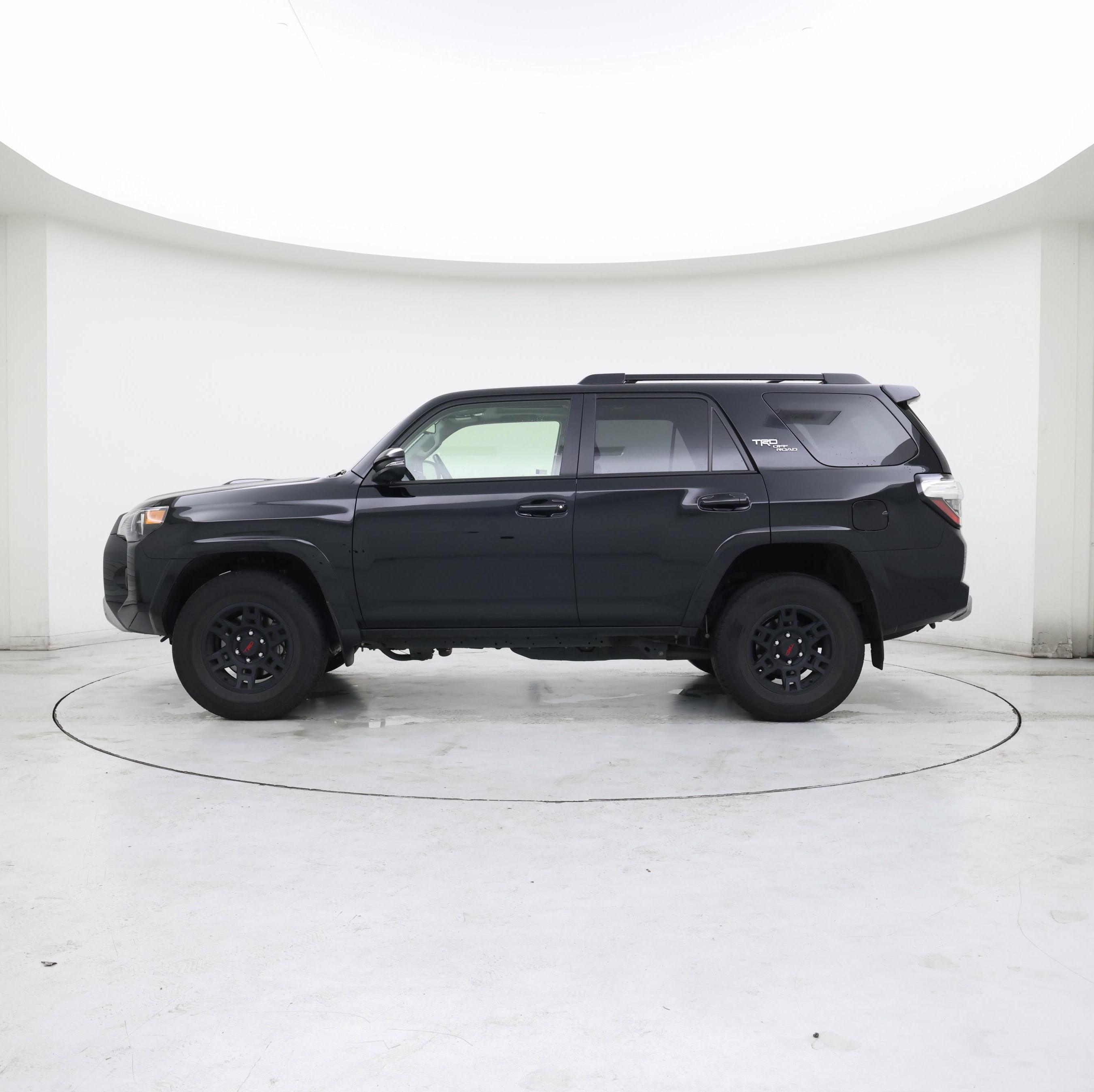 Thumbnail: 2024 Toyota 4Runner - 3