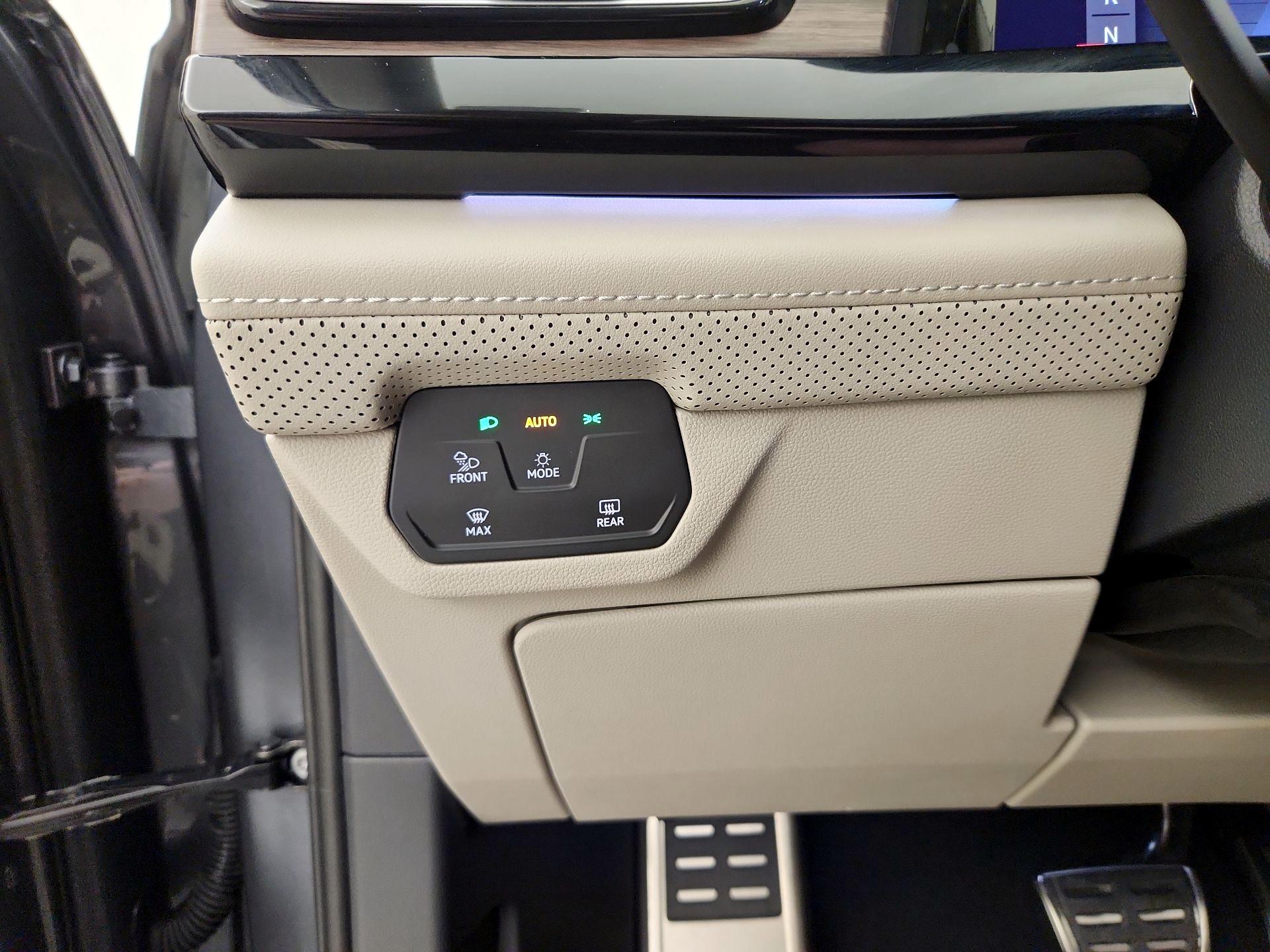 Thumbnail: 2024 Volkswagen Atlas - 13