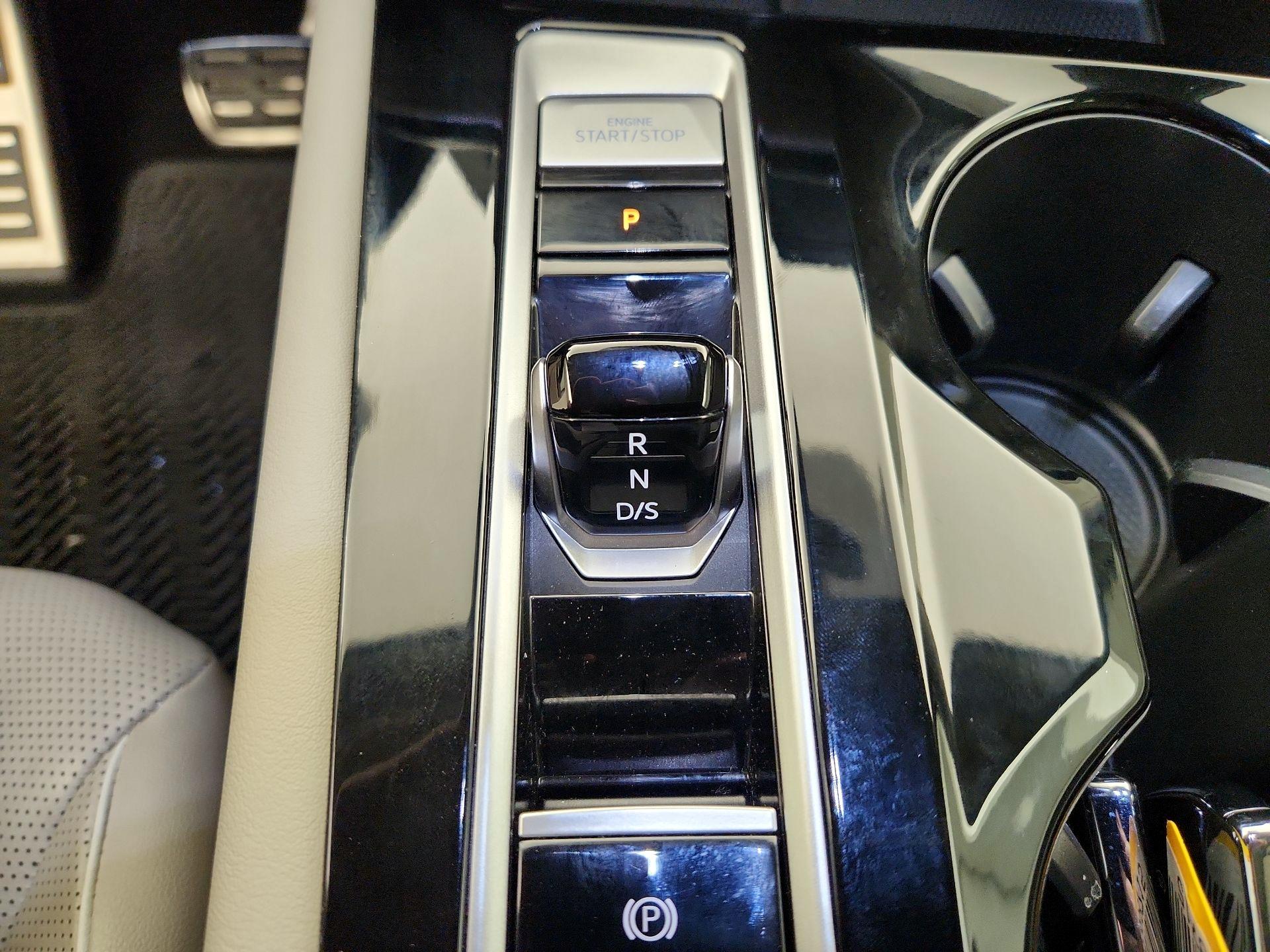 Thumbnail: 2024 Volkswagen Atlas - 18