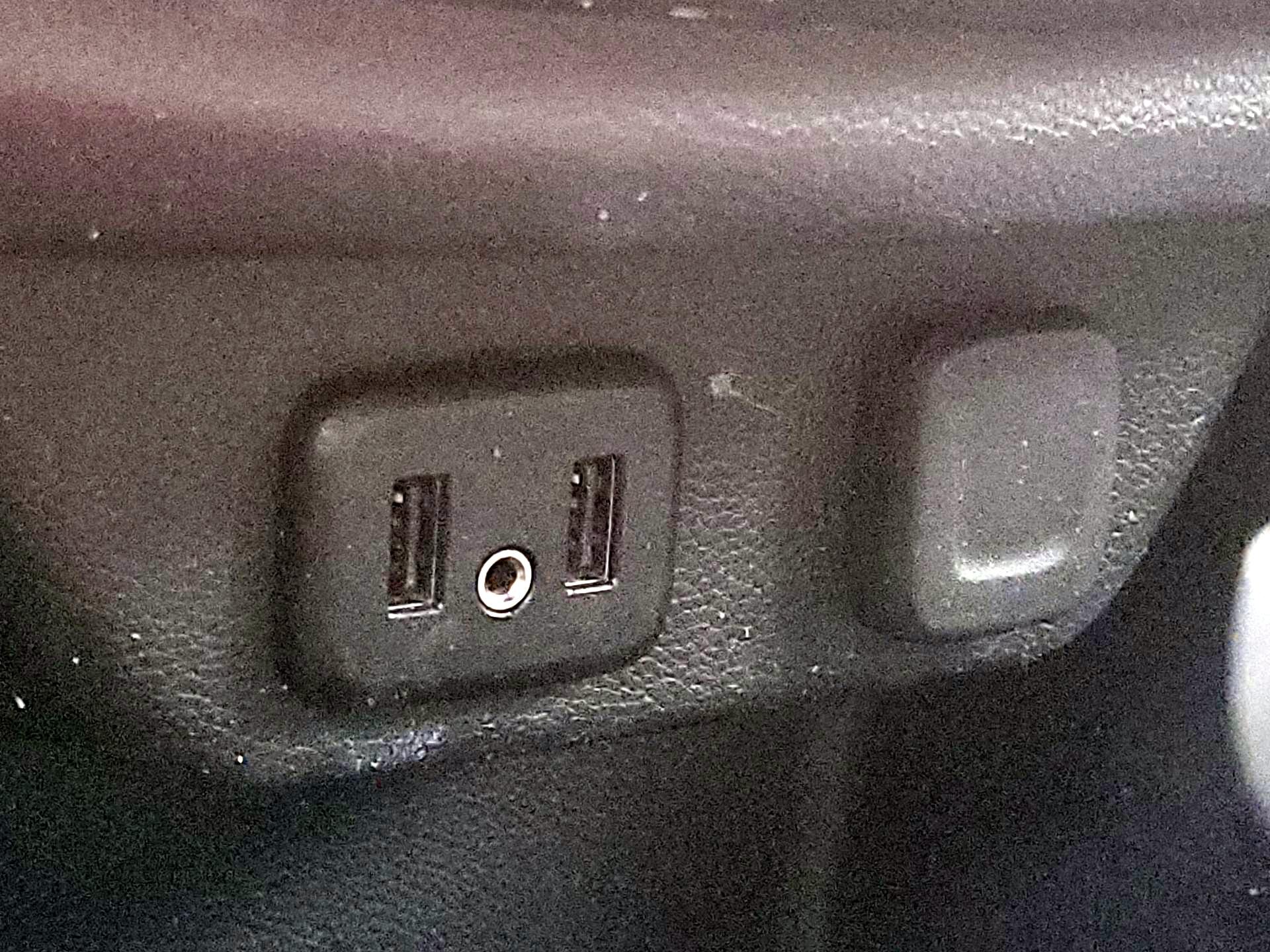 Thumbnail: 2018 Chevrolet Traverse - 18