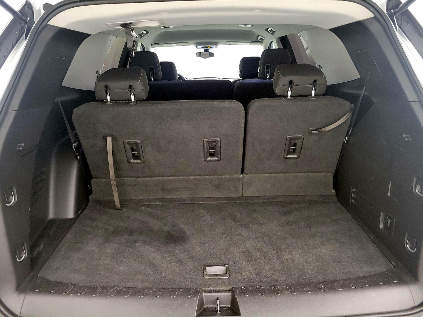 2018 Chevrolet Traverse LS - Photo 22